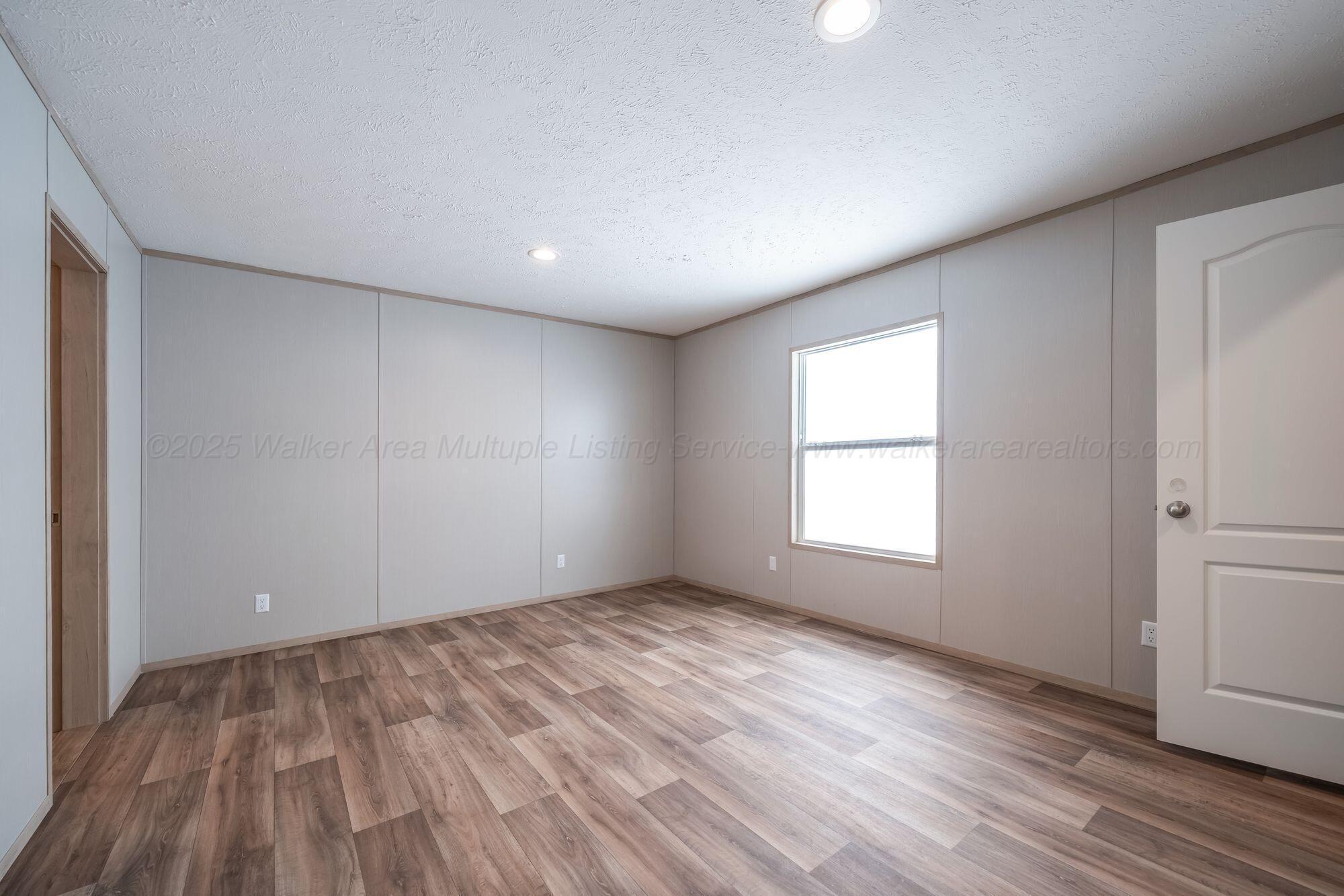 26 TORILEE Ln