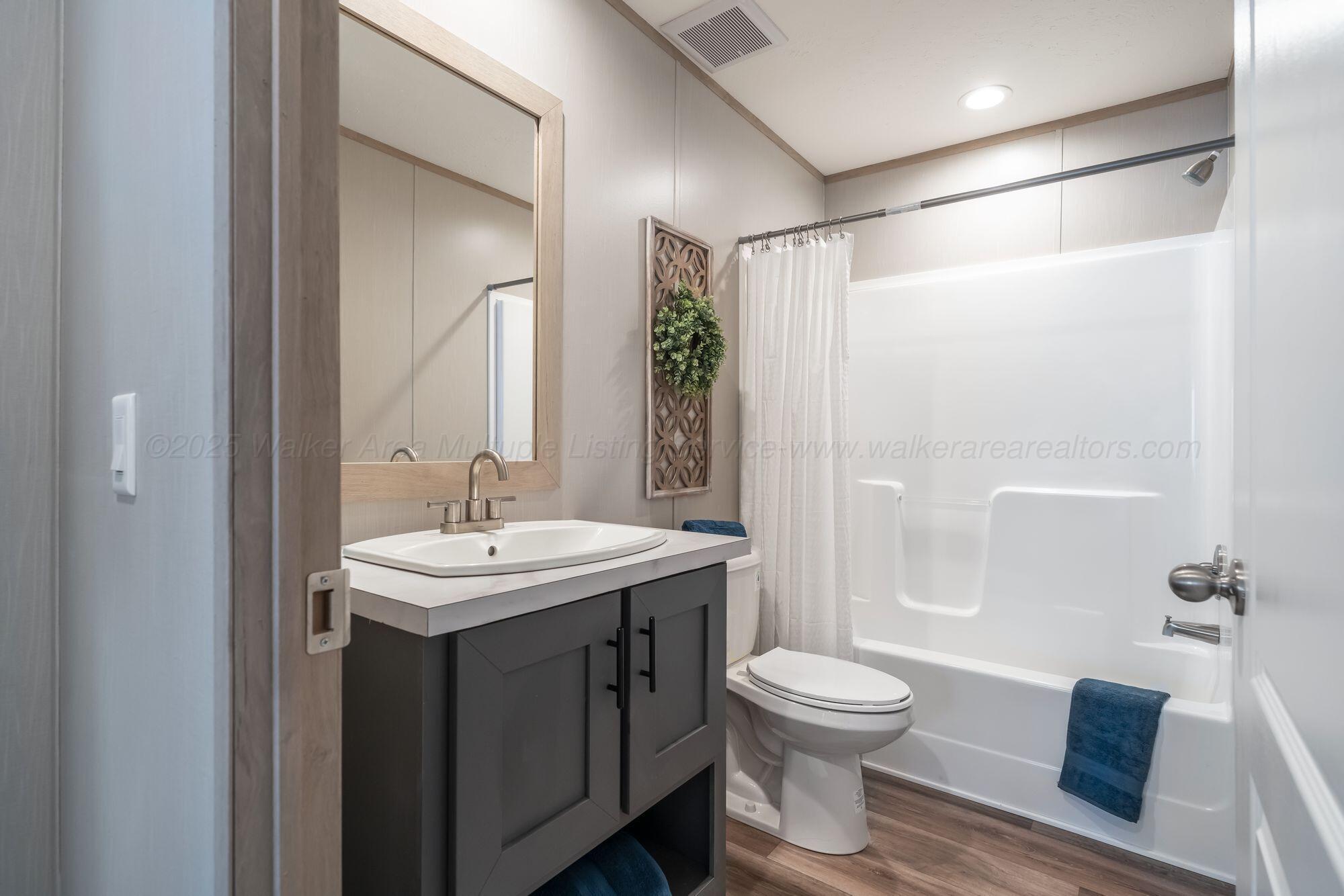 26 TORILEE Ln