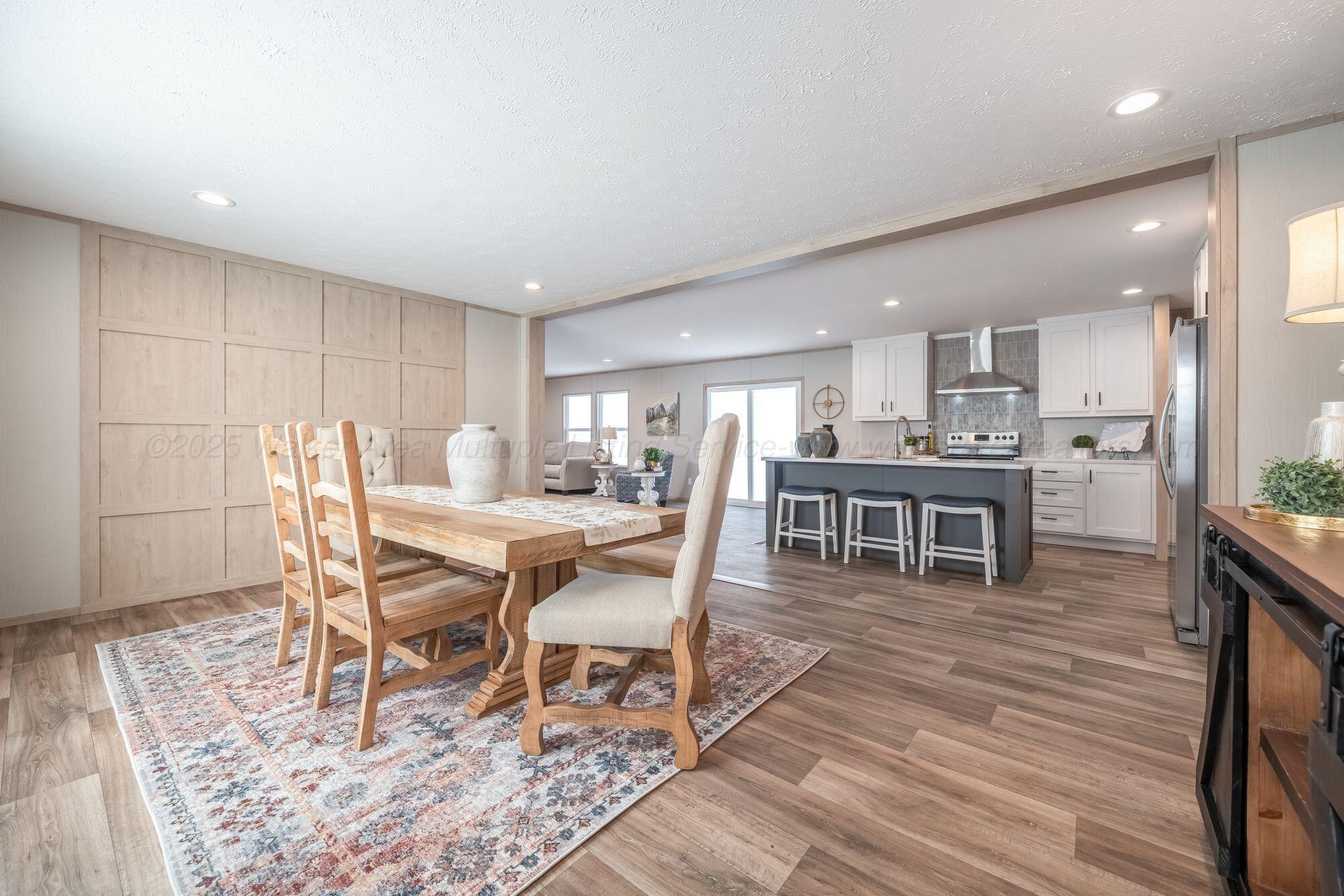 26 TORILEE Ln