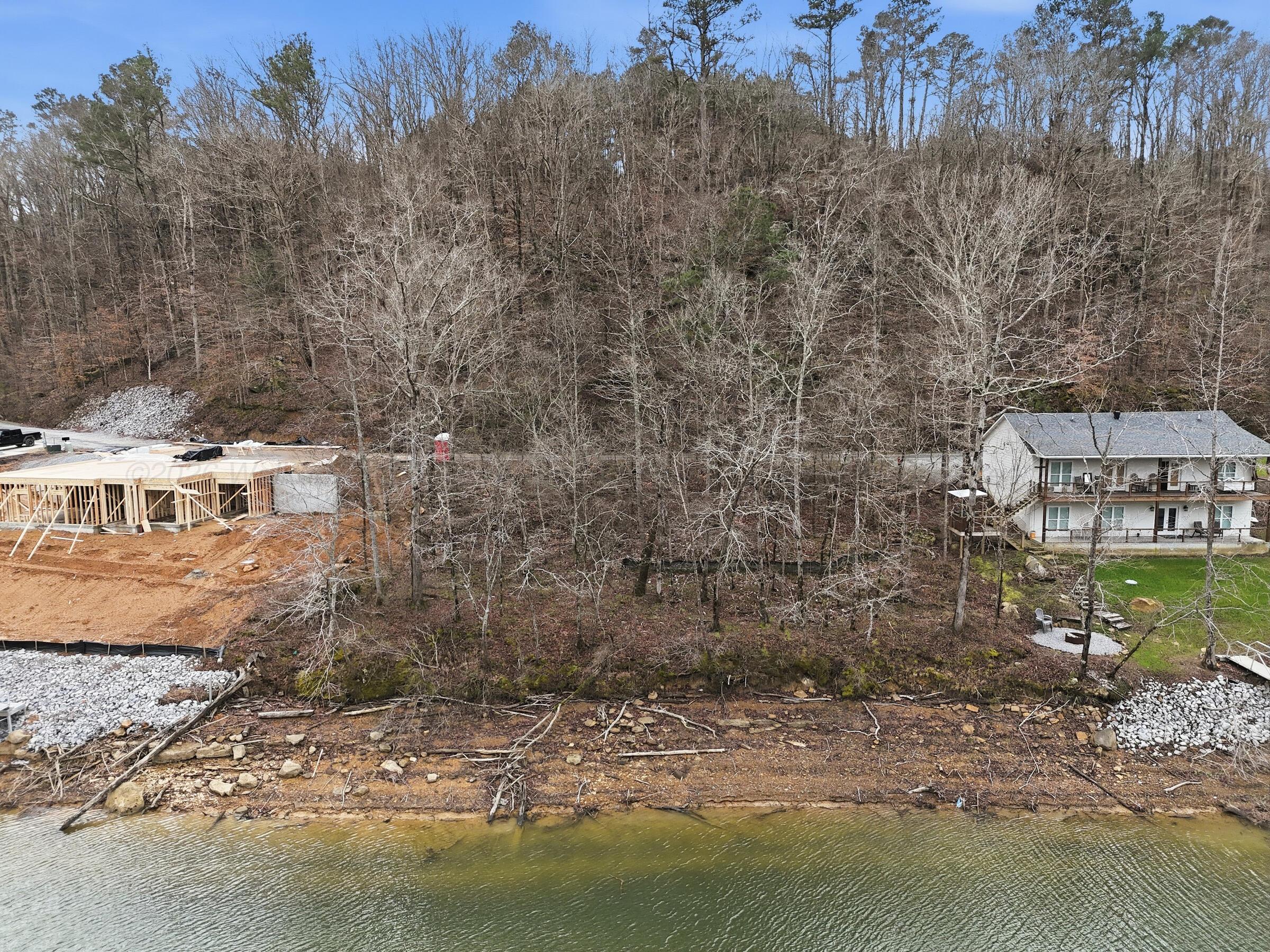 272 NORTHPOINTE Dr