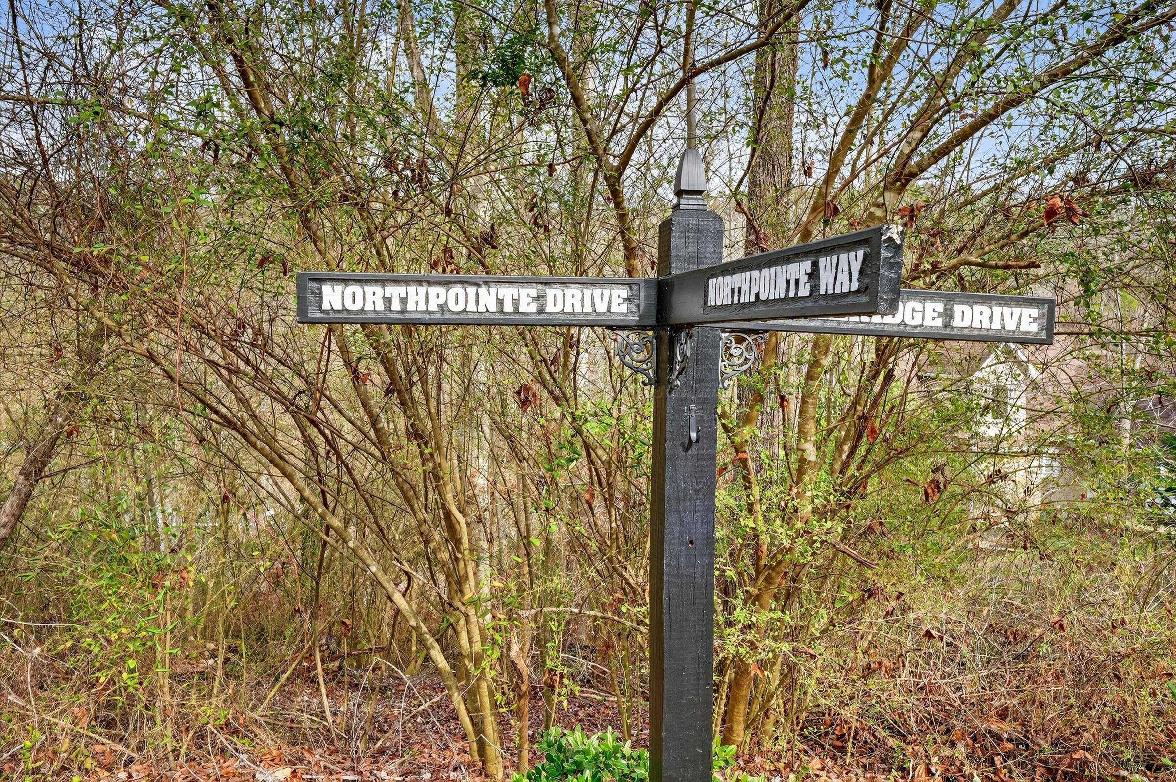 272 NORTHPOINTE Dr