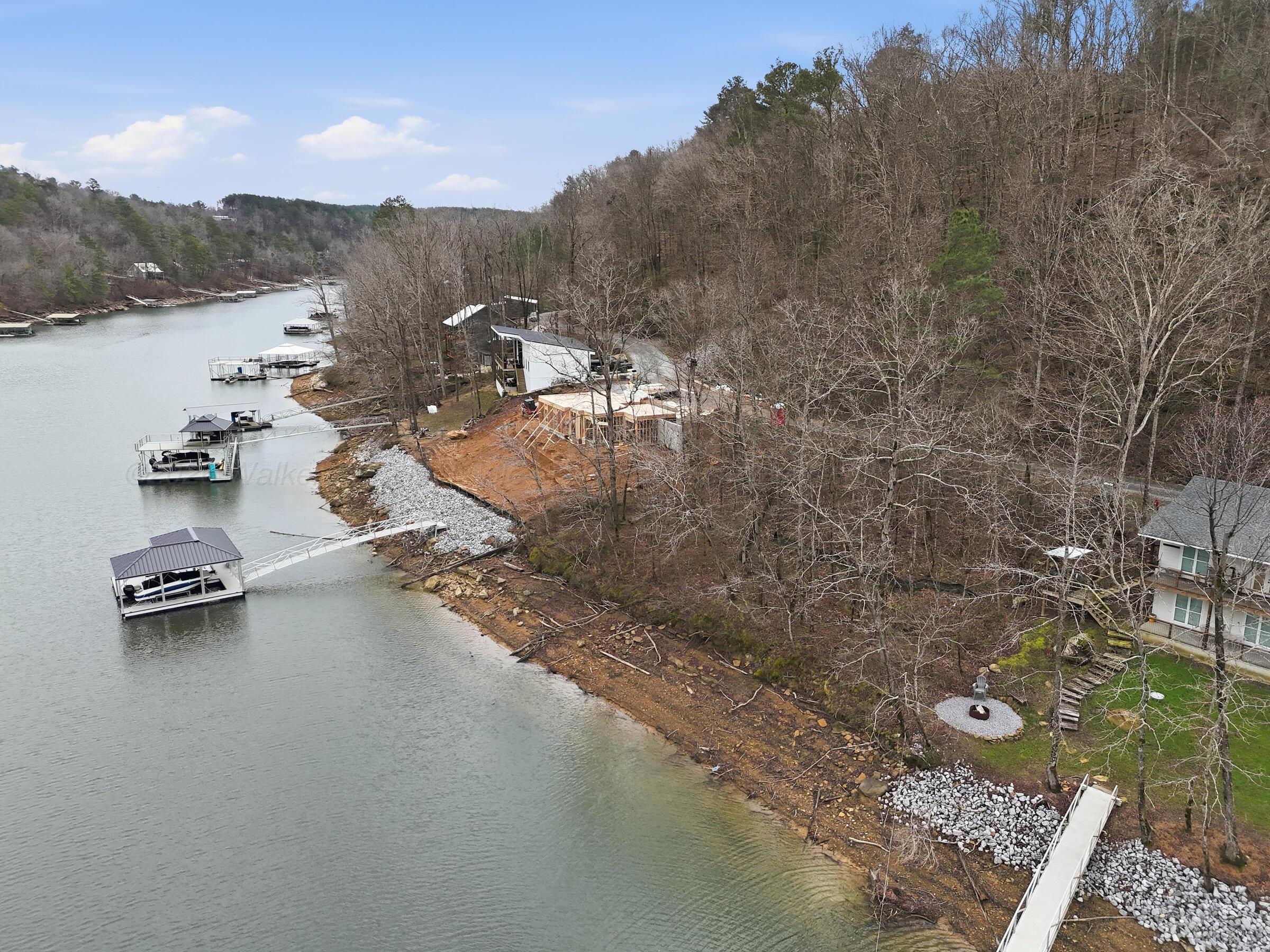 272 NORTHPOINTE Dr
