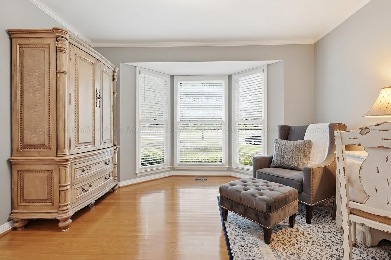 303 HUNTINGTON Trce