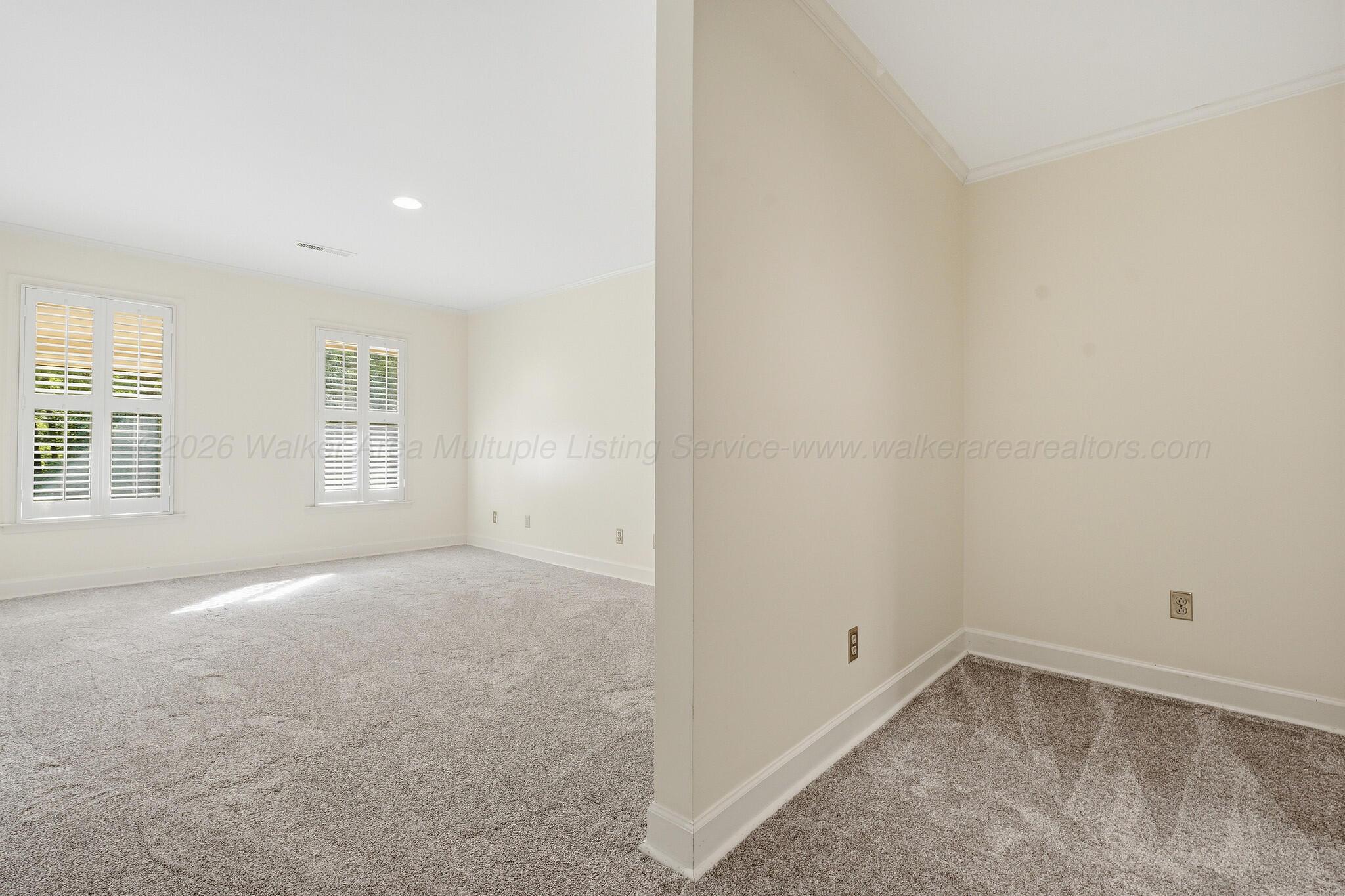 601 GLEN OAKS Cir