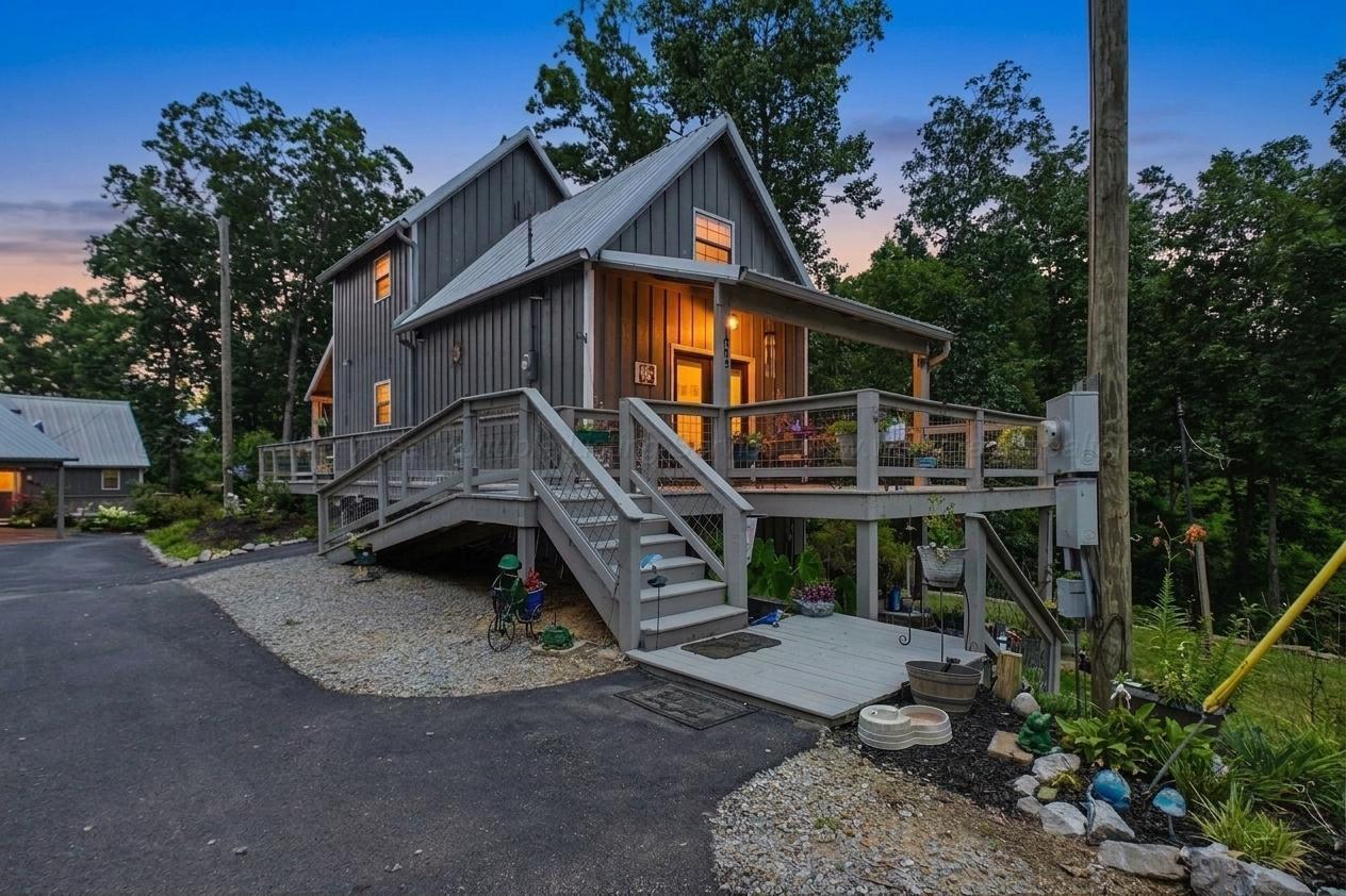 1083 COUNTY ROAD 3908