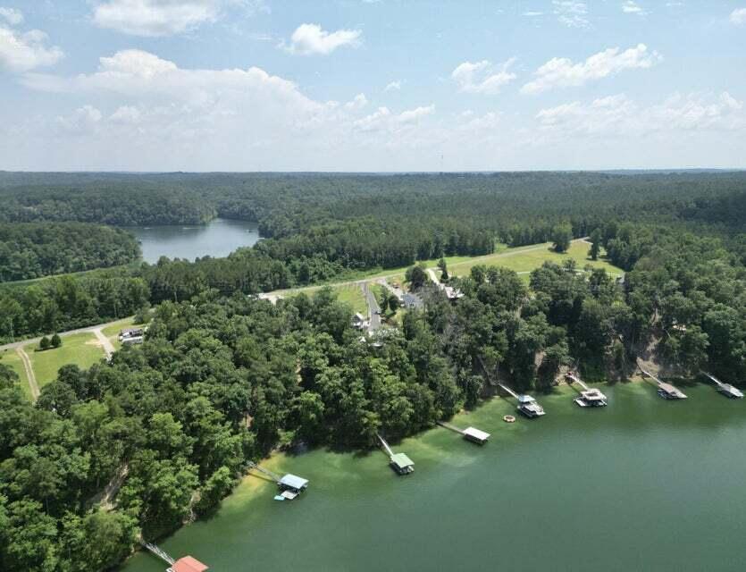 1083 COUNTY ROAD 3908