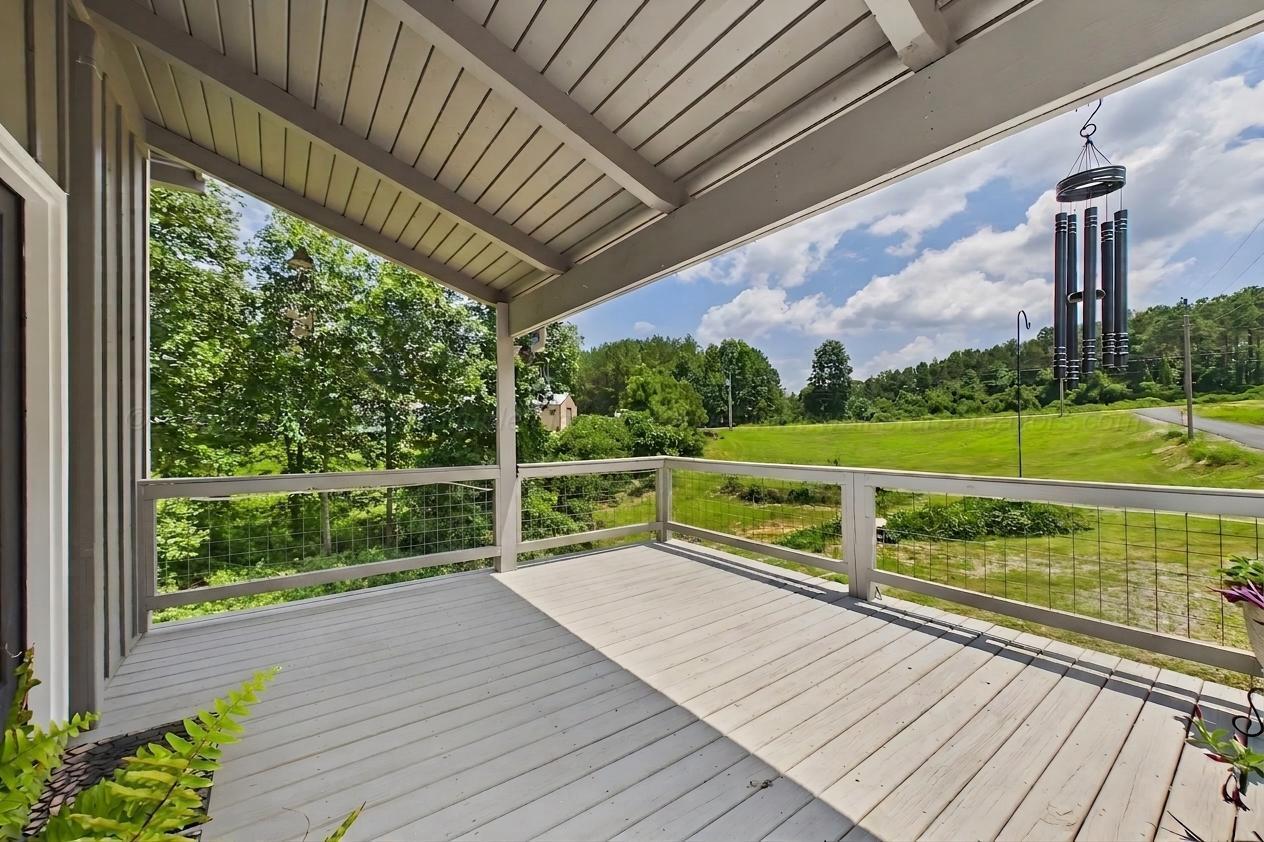 1083 COUNTY ROAD 3908