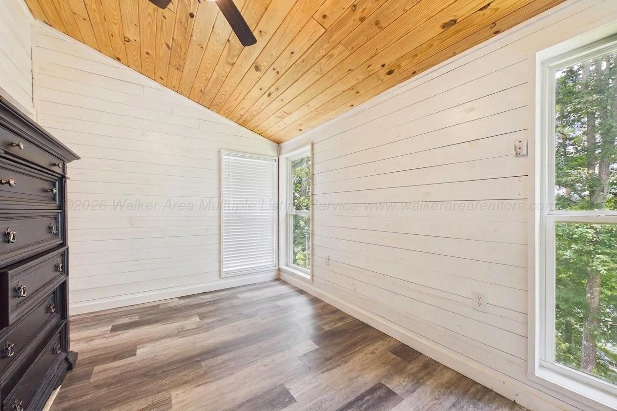 1083 COUNTY ROAD 3908