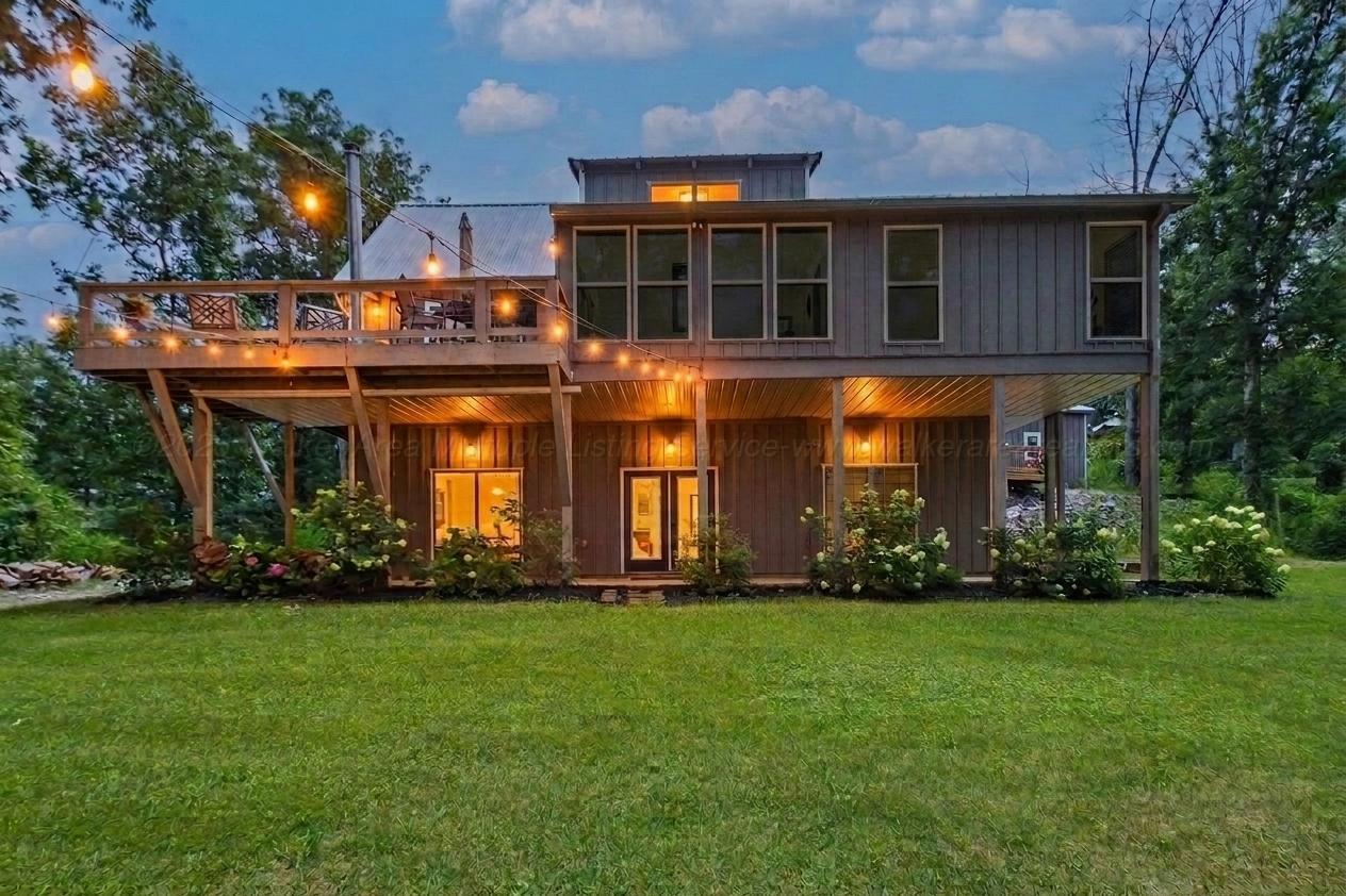 1083 COUNTY ROAD 3908