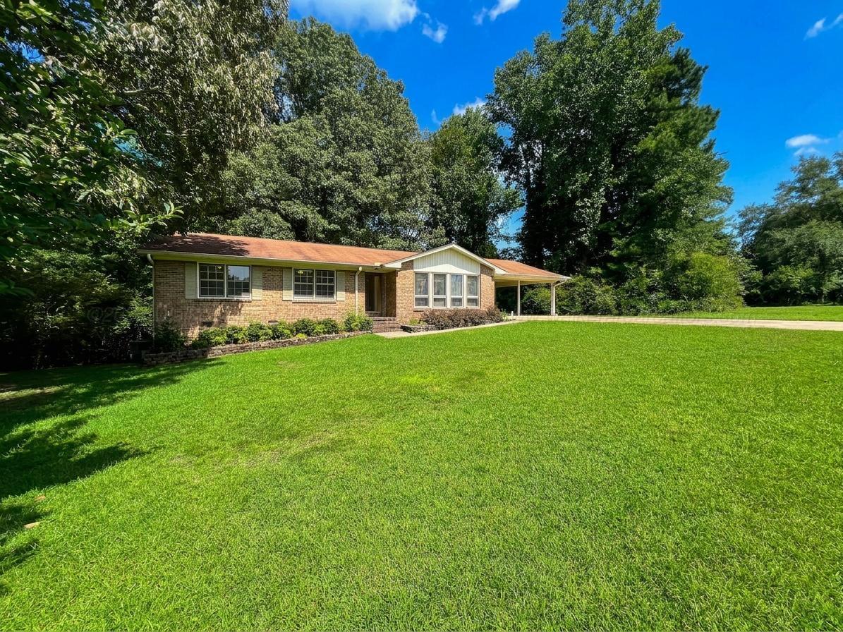107 CHEROKEE Dr
