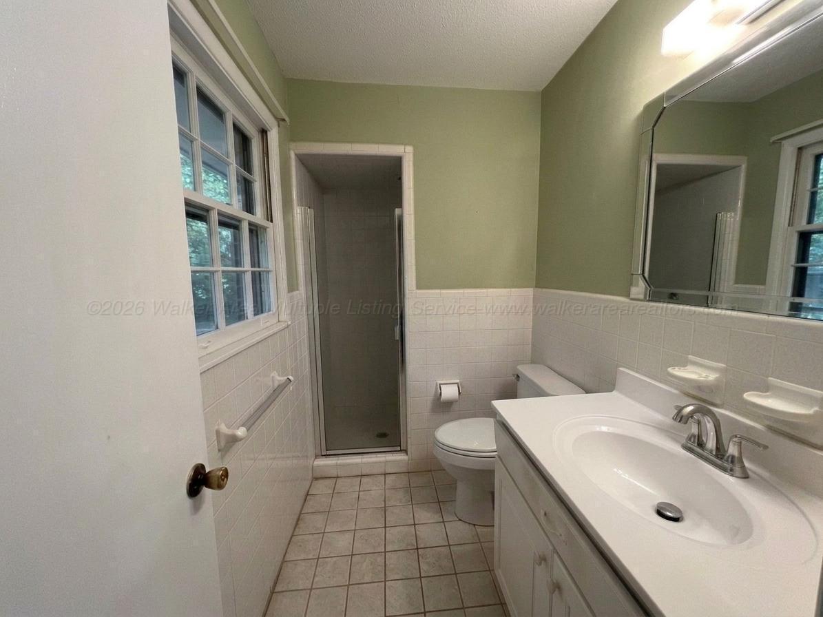 107 CHEROKEE Dr
