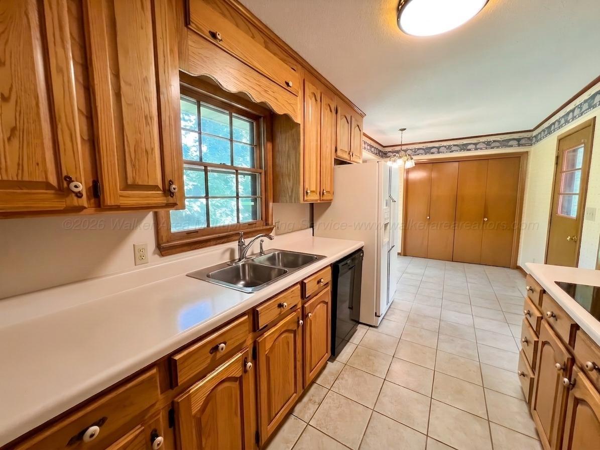 107 CHEROKEE Dr