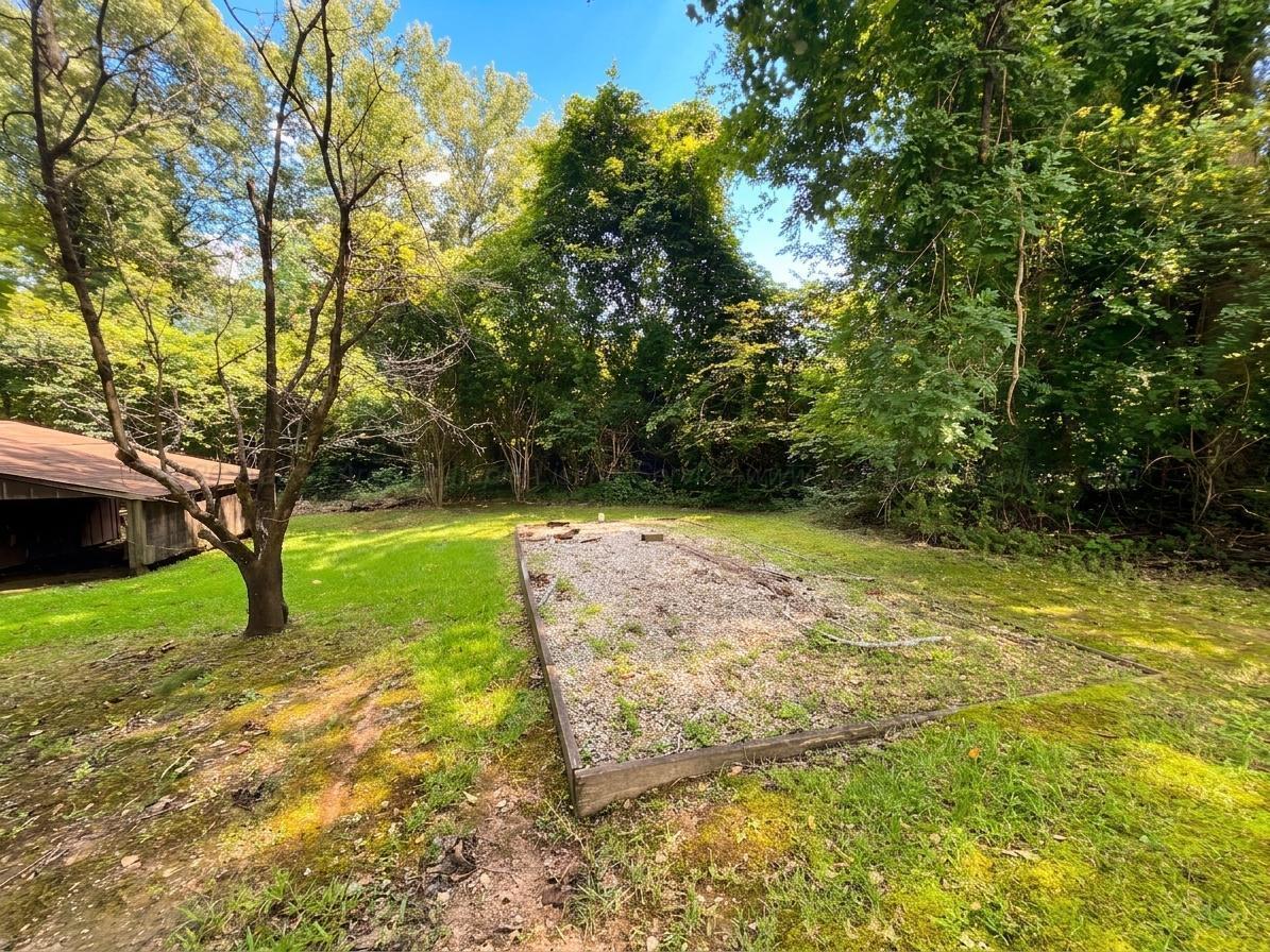 107 CHEROKEE Dr