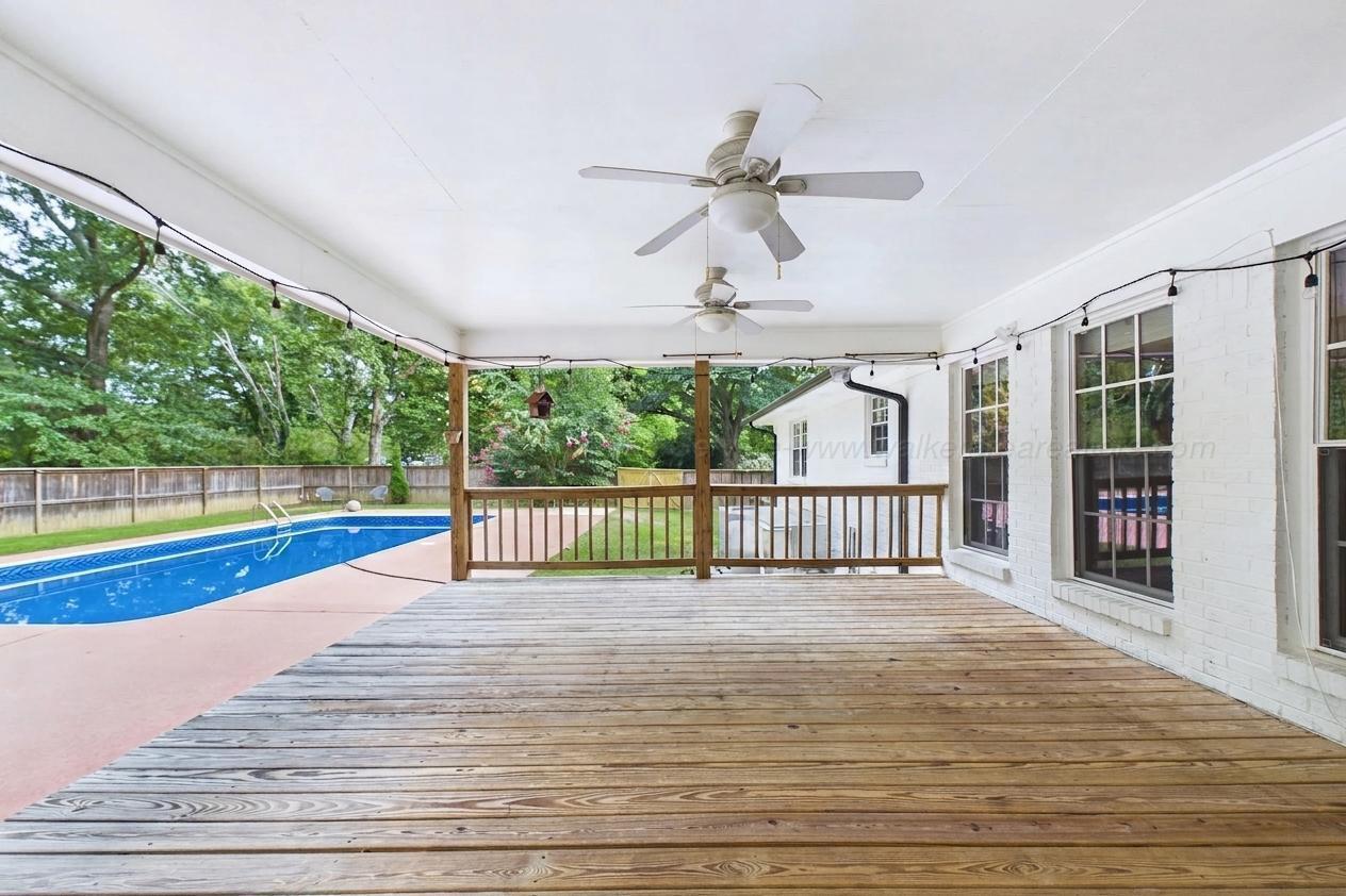 301 CHEROKEE Cir