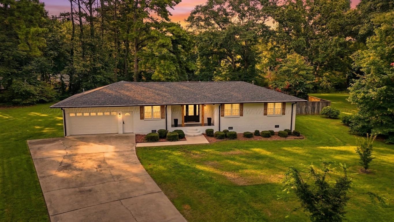 301 CHEROKEE Cir