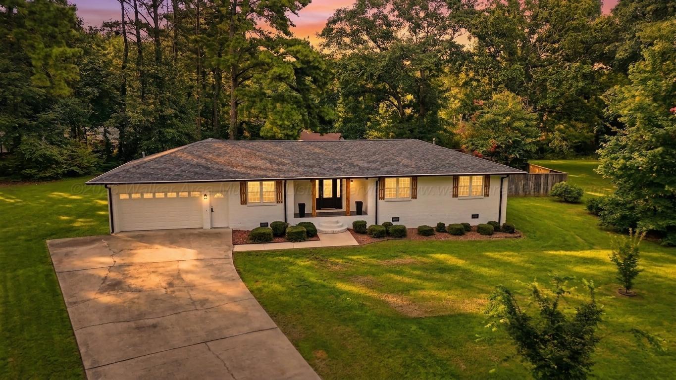 301 CHEROKEE Cir