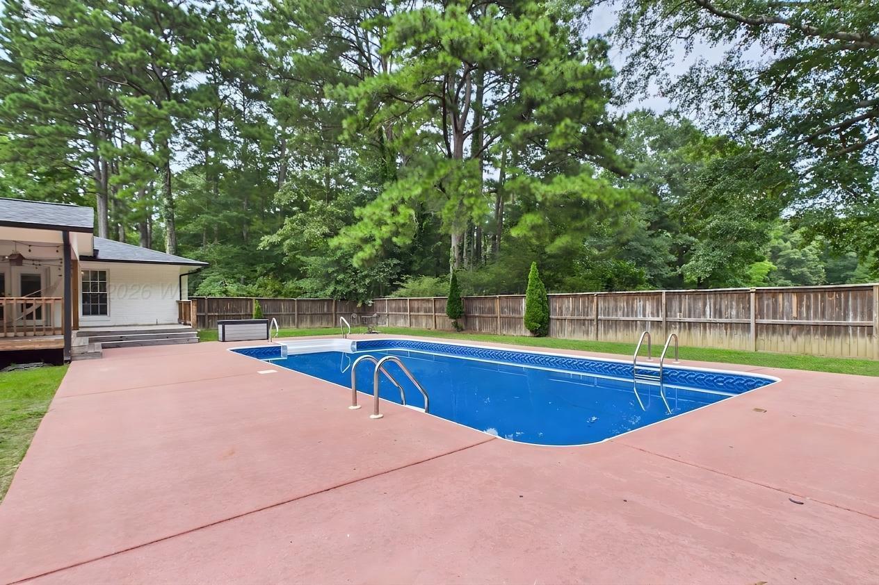 301 CHEROKEE Cir