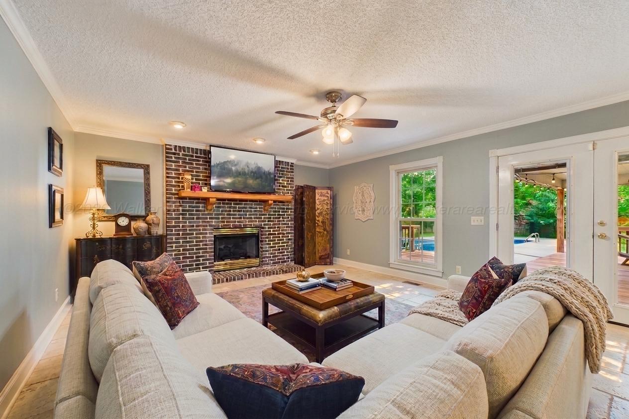 301 CHEROKEE Cir
