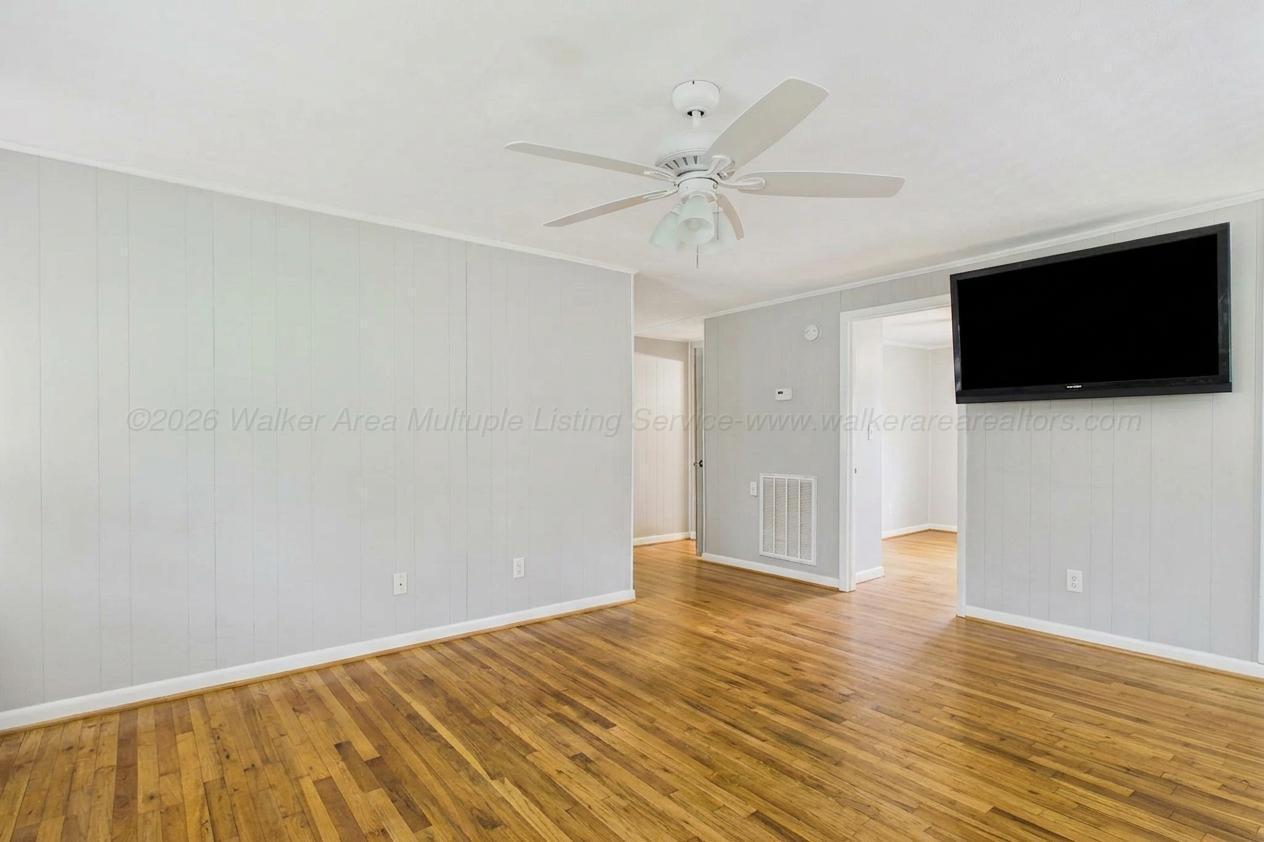 109 SARGENT Rd