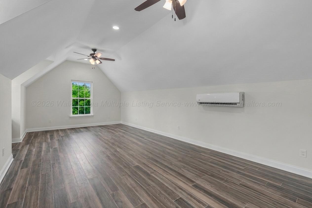 241 BLUEGRASS Ln