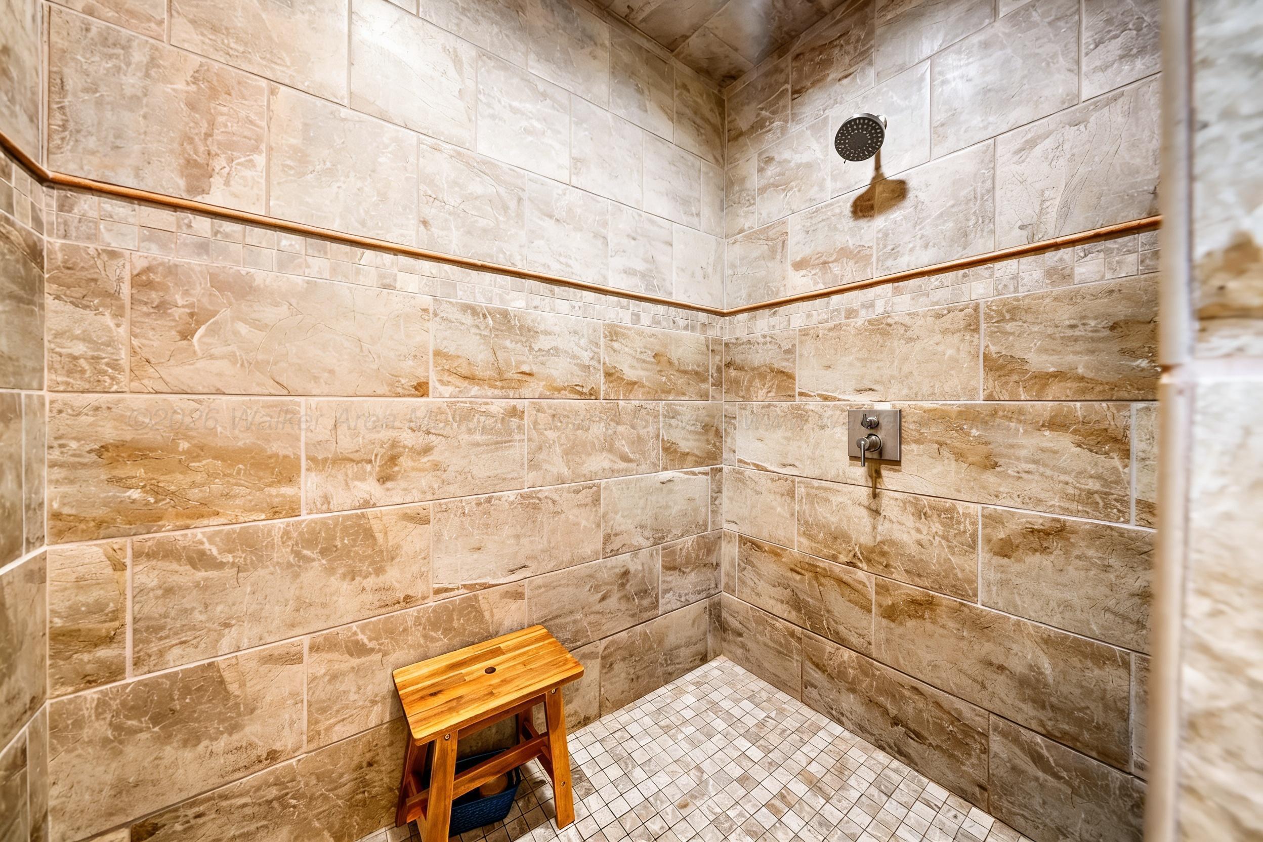241 BLUEGRASS Ln
