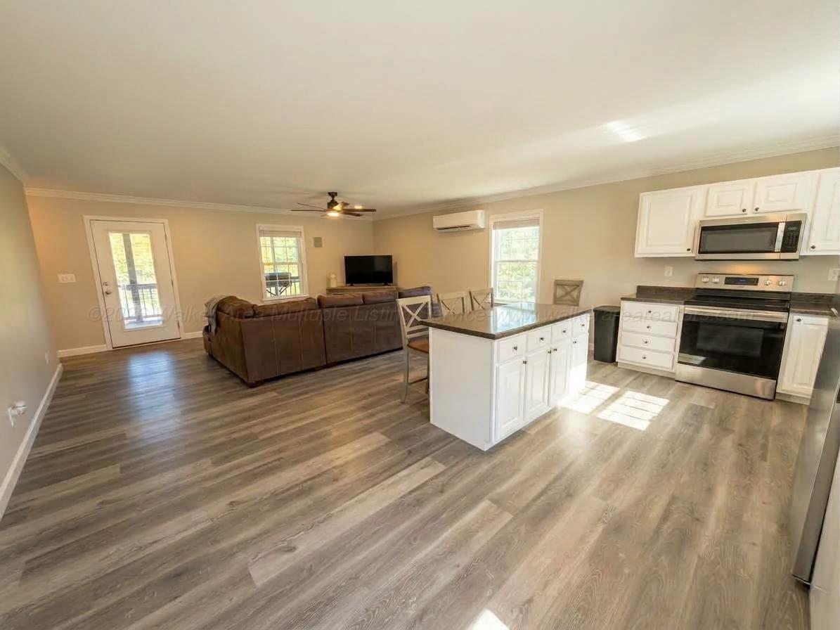 376 GROSS Rd
