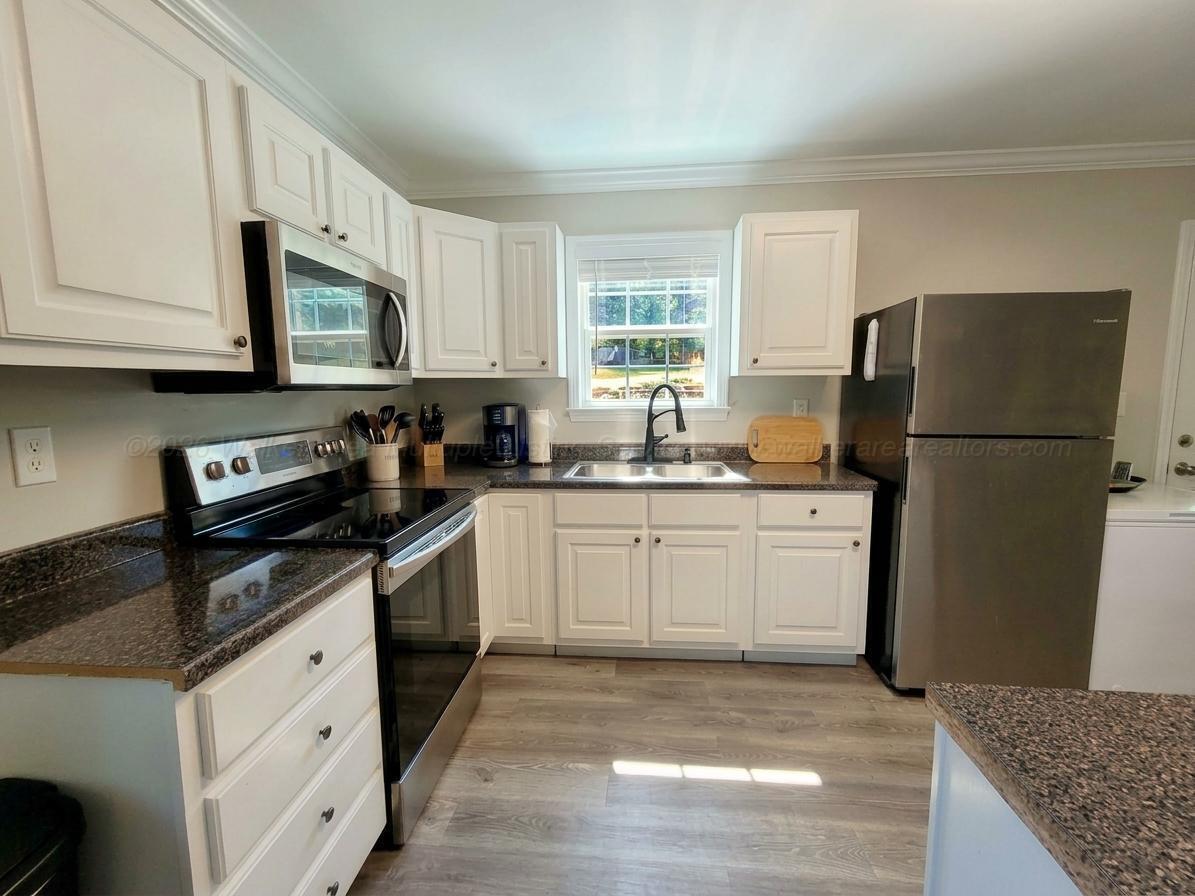 376 GROSS Rd