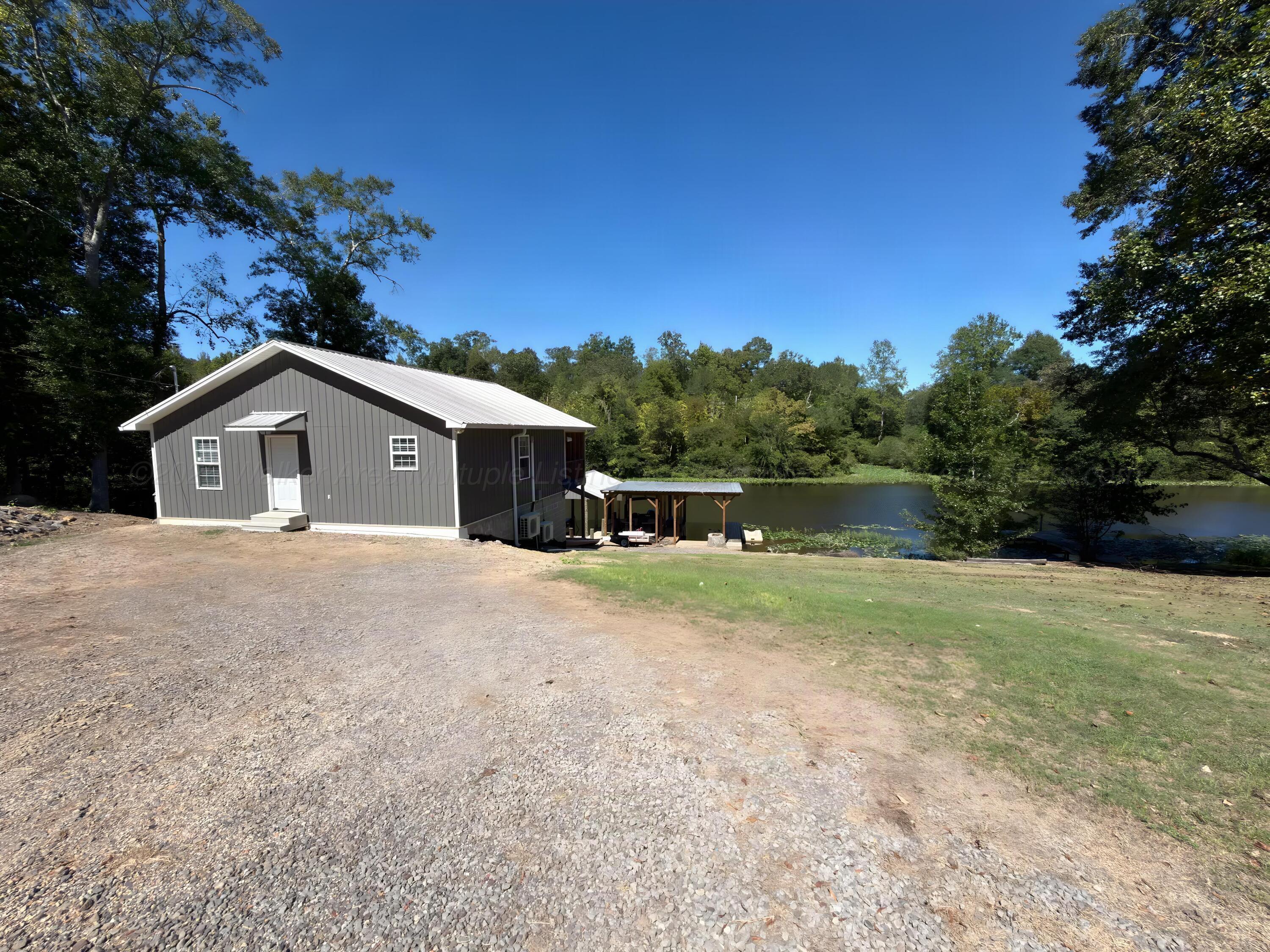 376 GROSS Rd