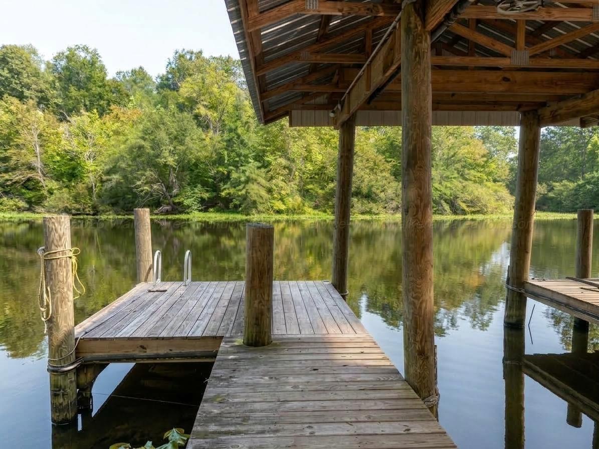 376 GROSS Rd