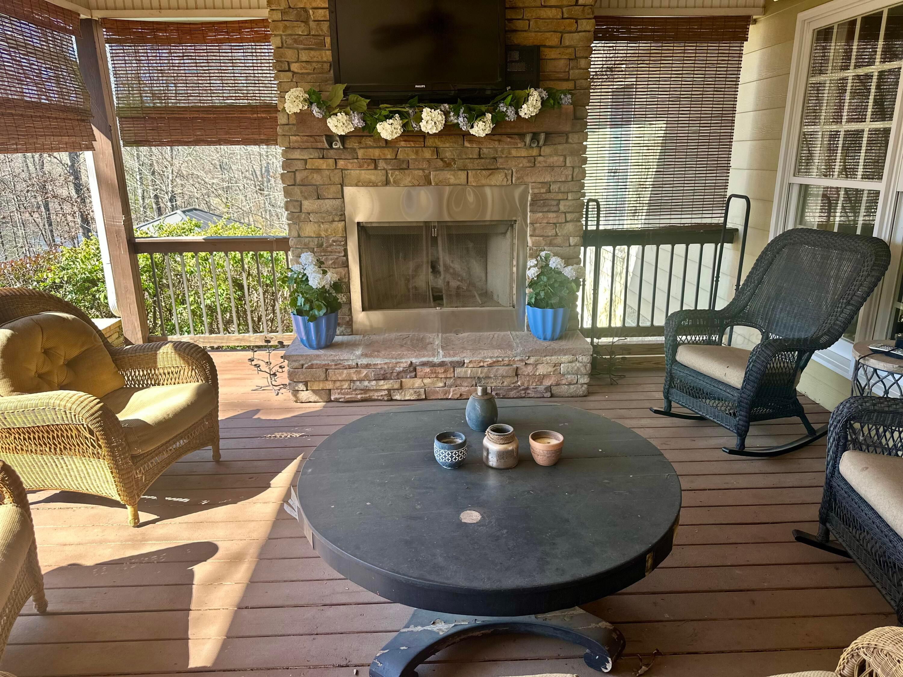 2292 TOMMY ROBINSON Rd