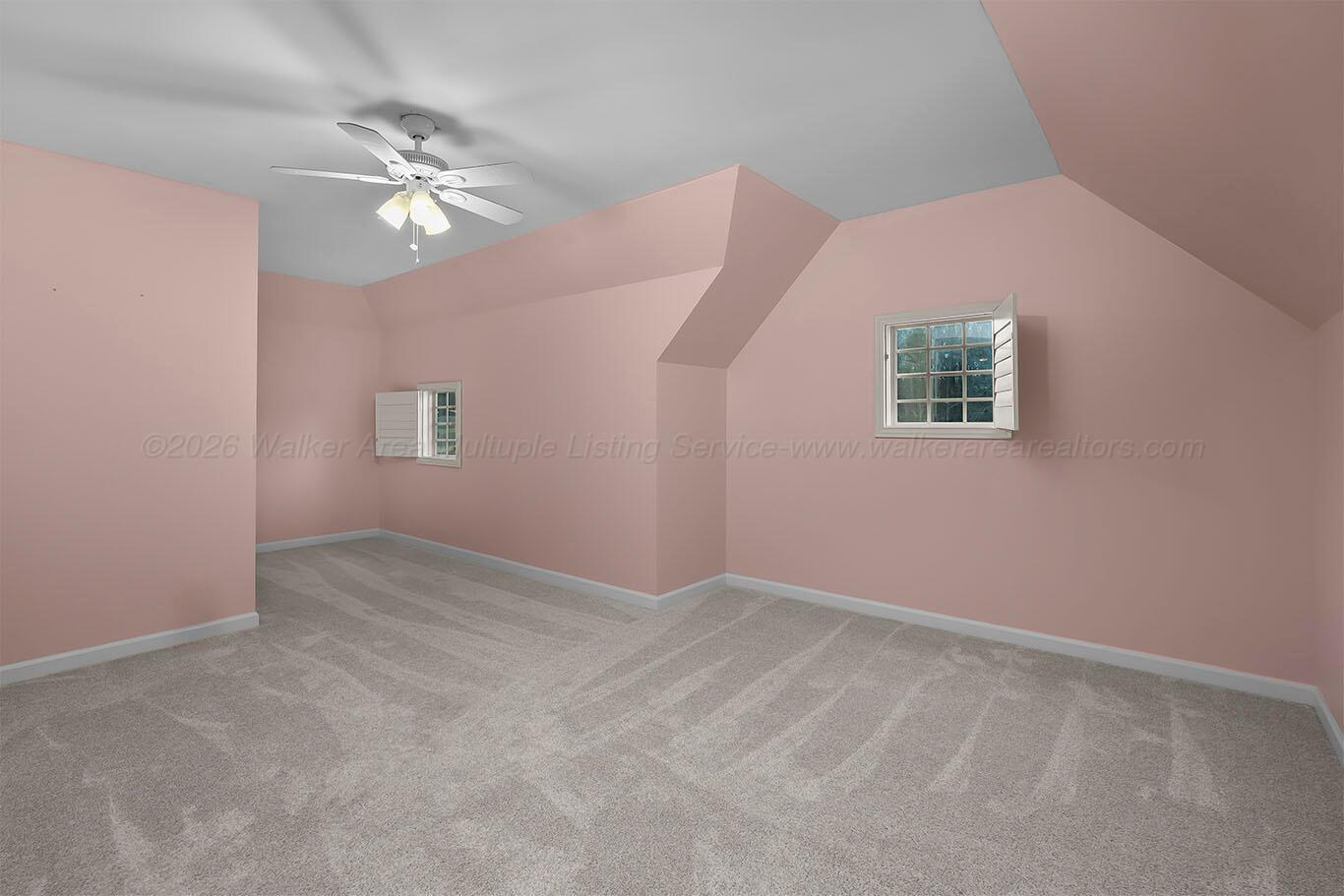 104 MEADOW Way