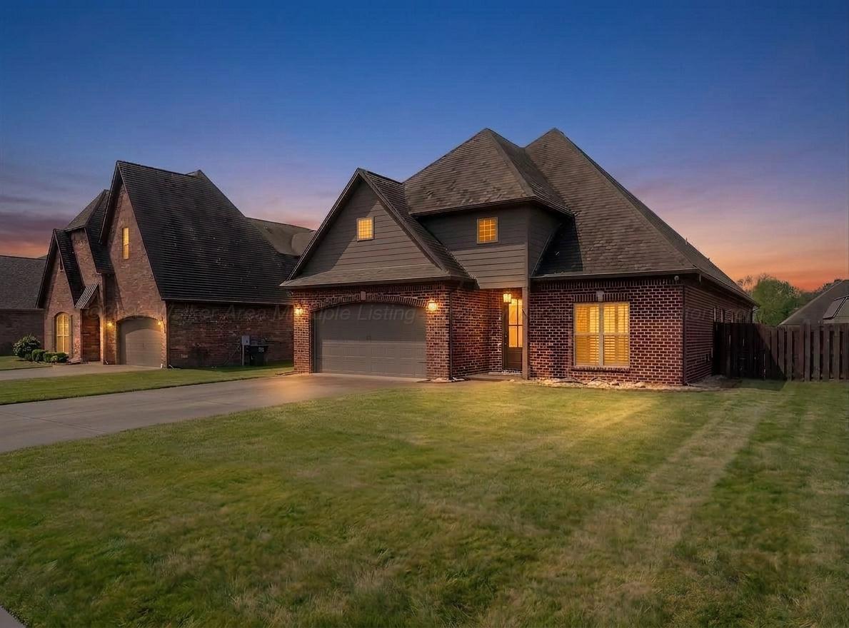 104 MEADOW Way