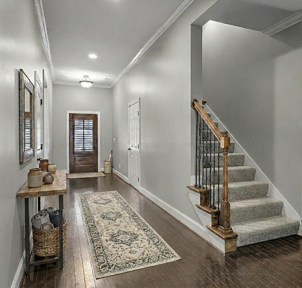 104 MEADOW Way