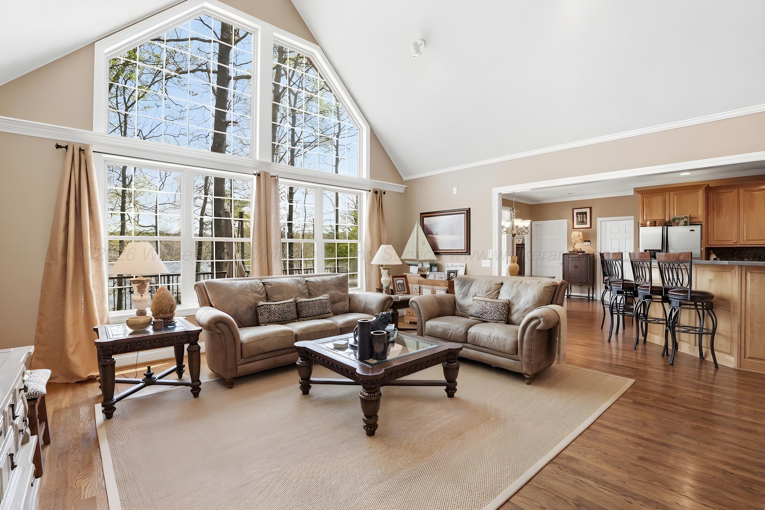553 SOUTH POINTE Dr