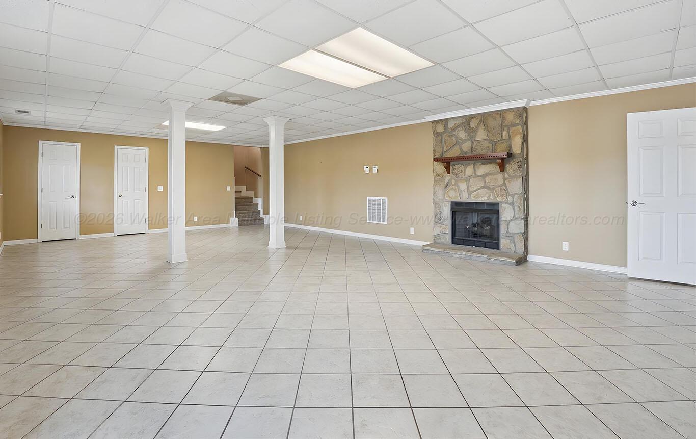 553 SOUTH POINTE Dr