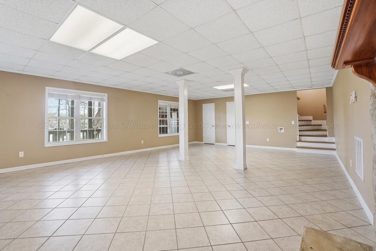 553 SOUTH POINTE Dr