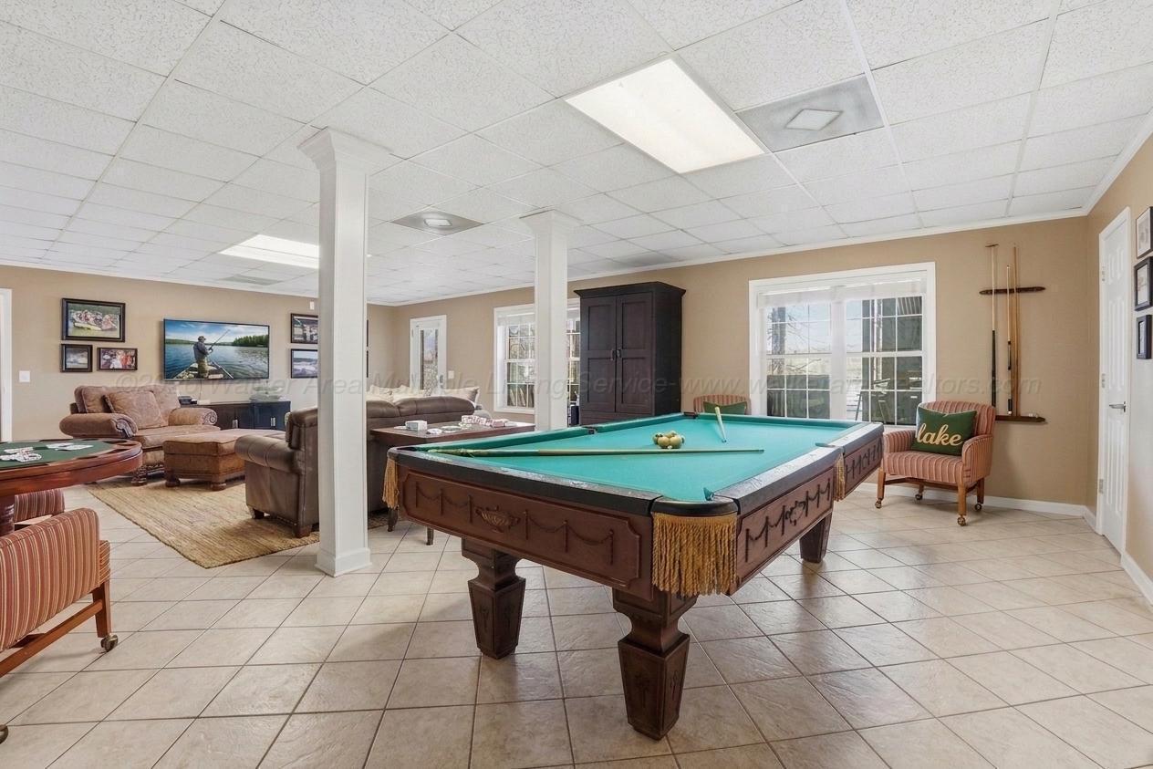 553 SOUTH POINTE Dr