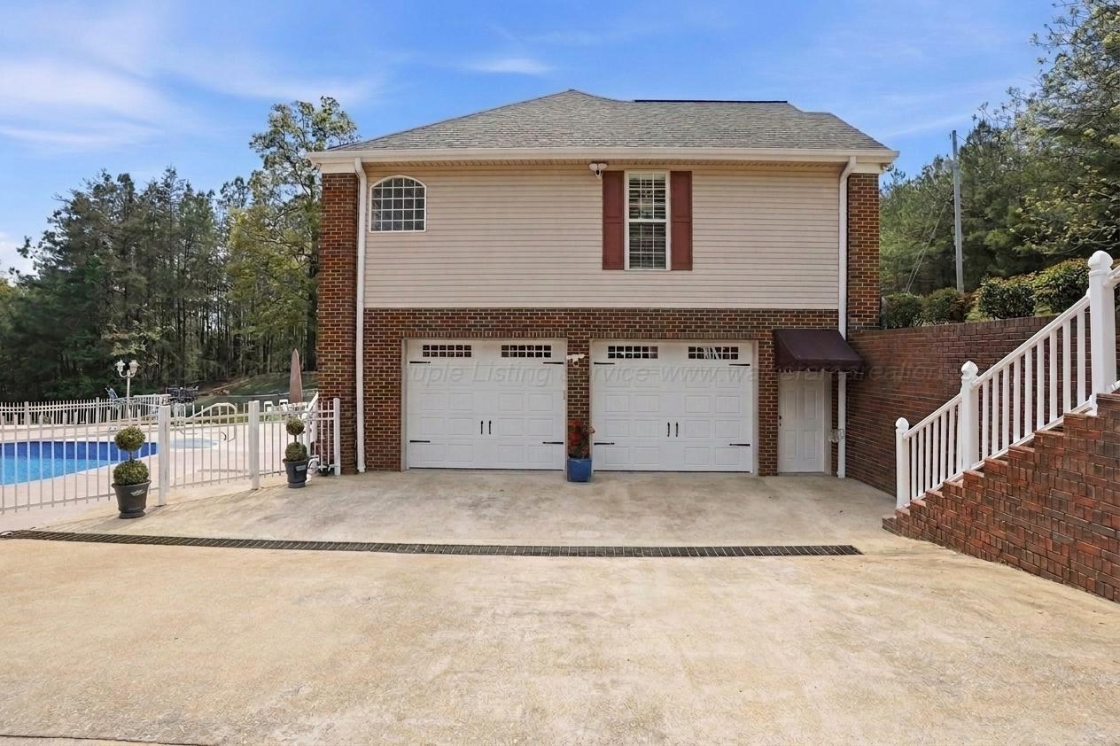 36 MCCOY POINTE Dr