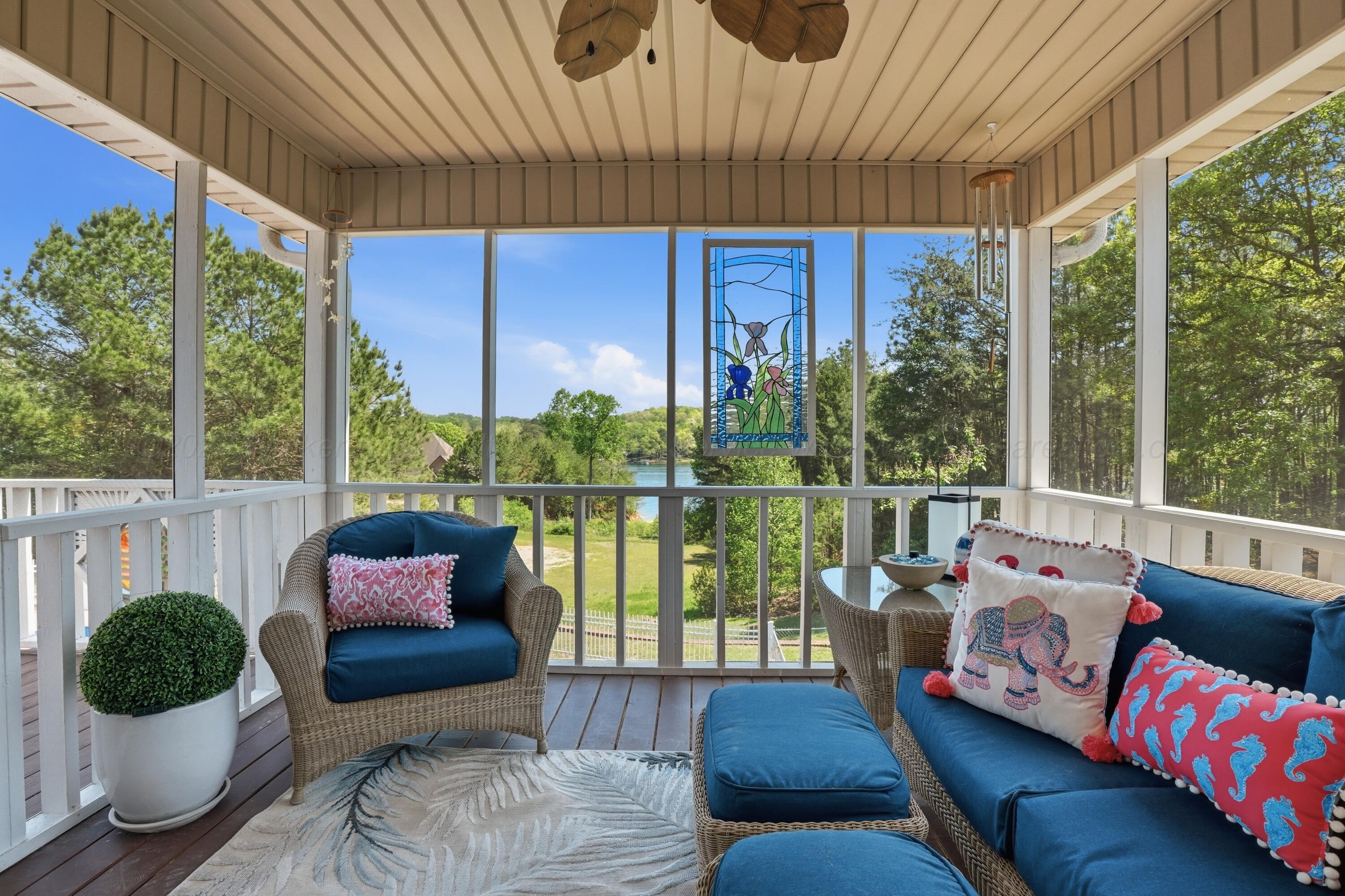 36 MCCOY POINTE Dr