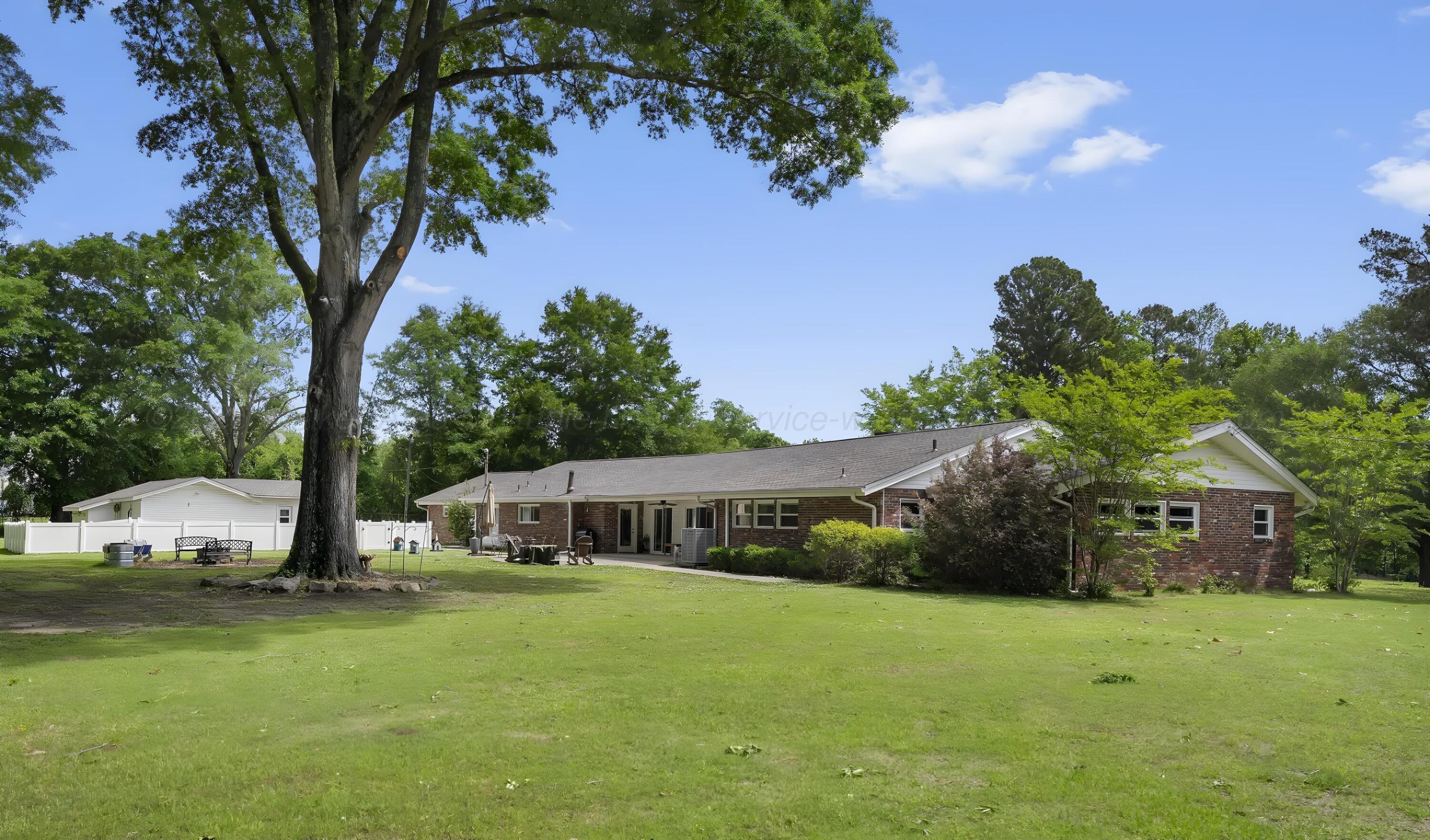 1751 N WALSTON BRIDGE Rd