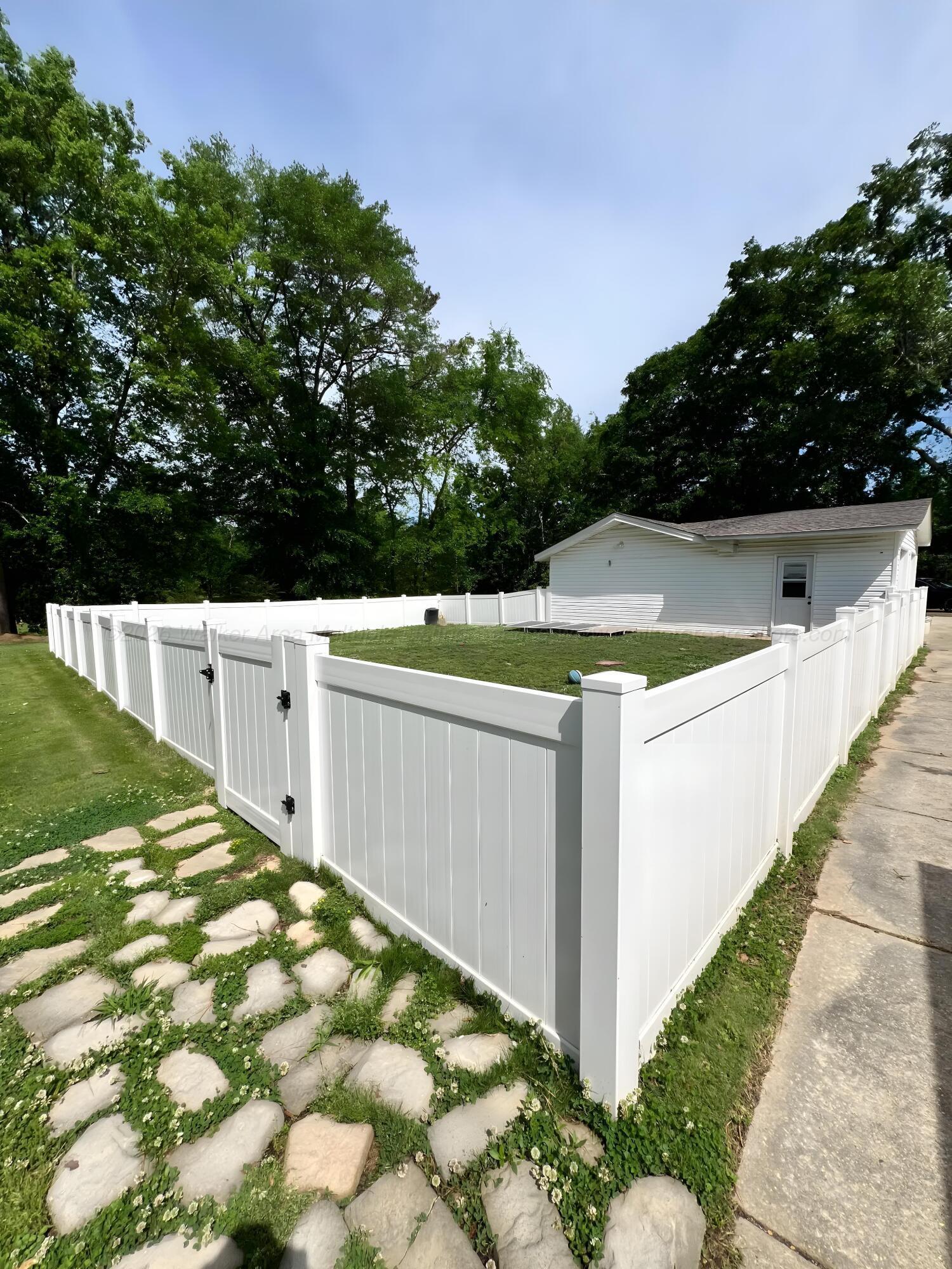 1751 N WALSTON BRIDGE Rd