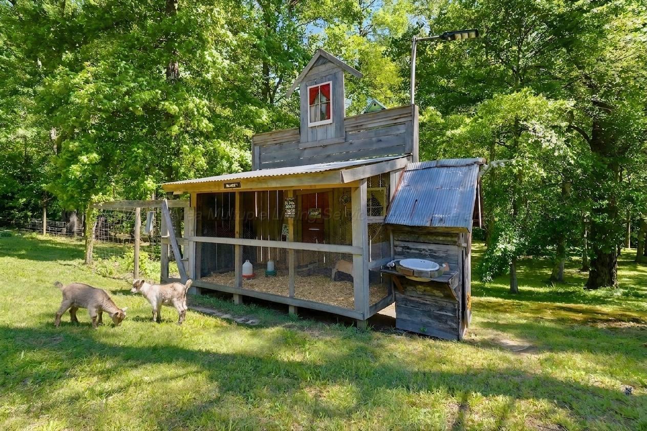 979 COUNTY ROAD 55
