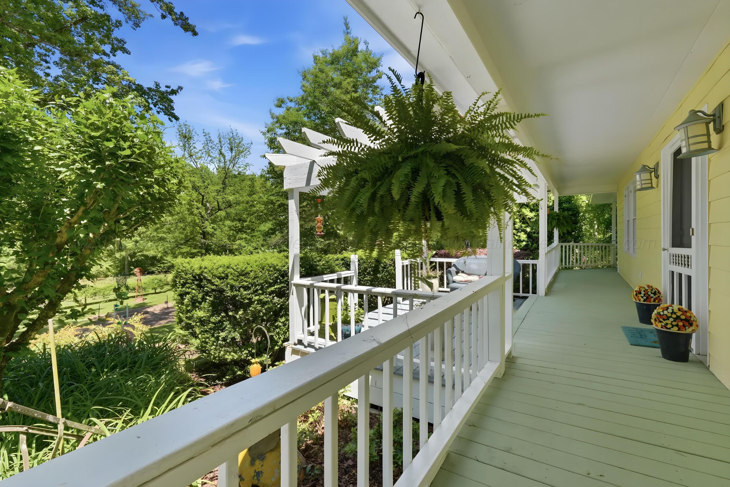 979 COUNTY ROAD 55