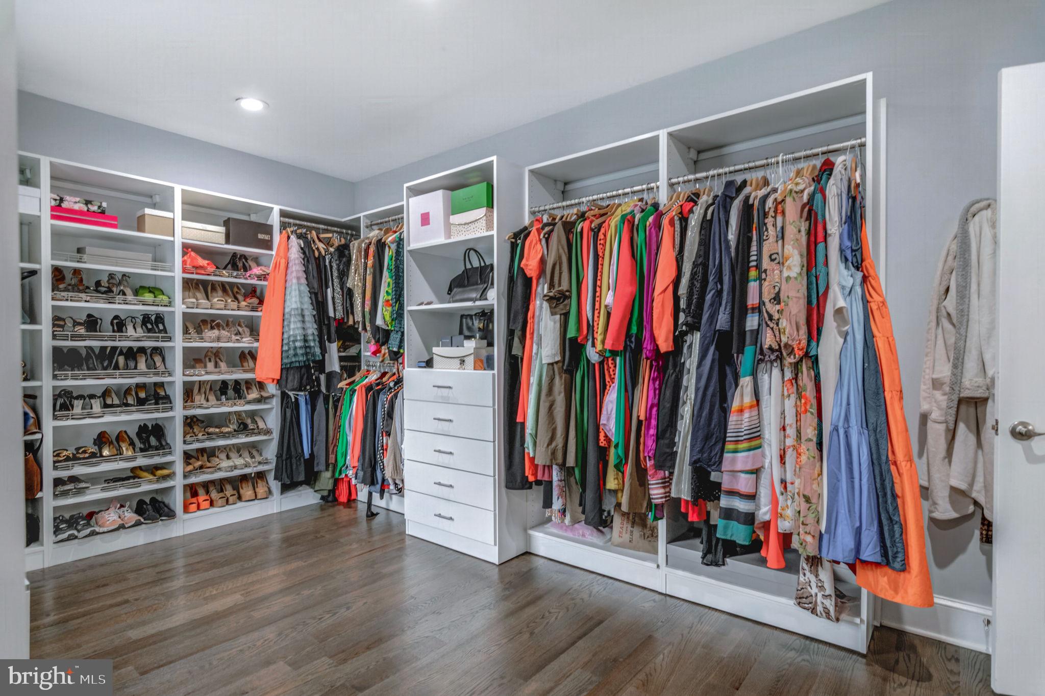 10708 WARWICK AVENUE