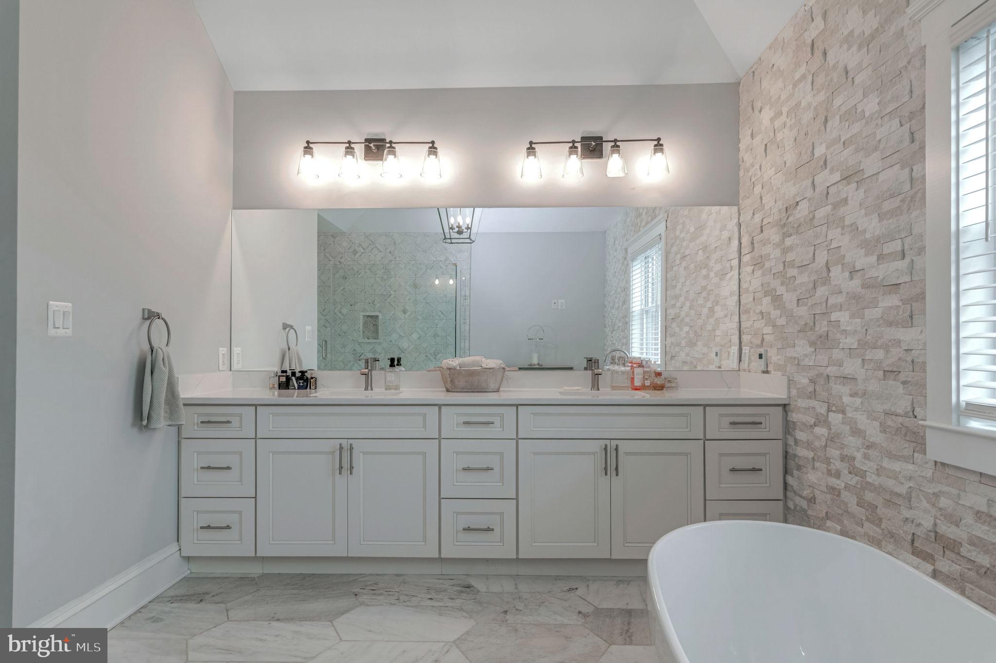 10708 WARWICK AVENUE