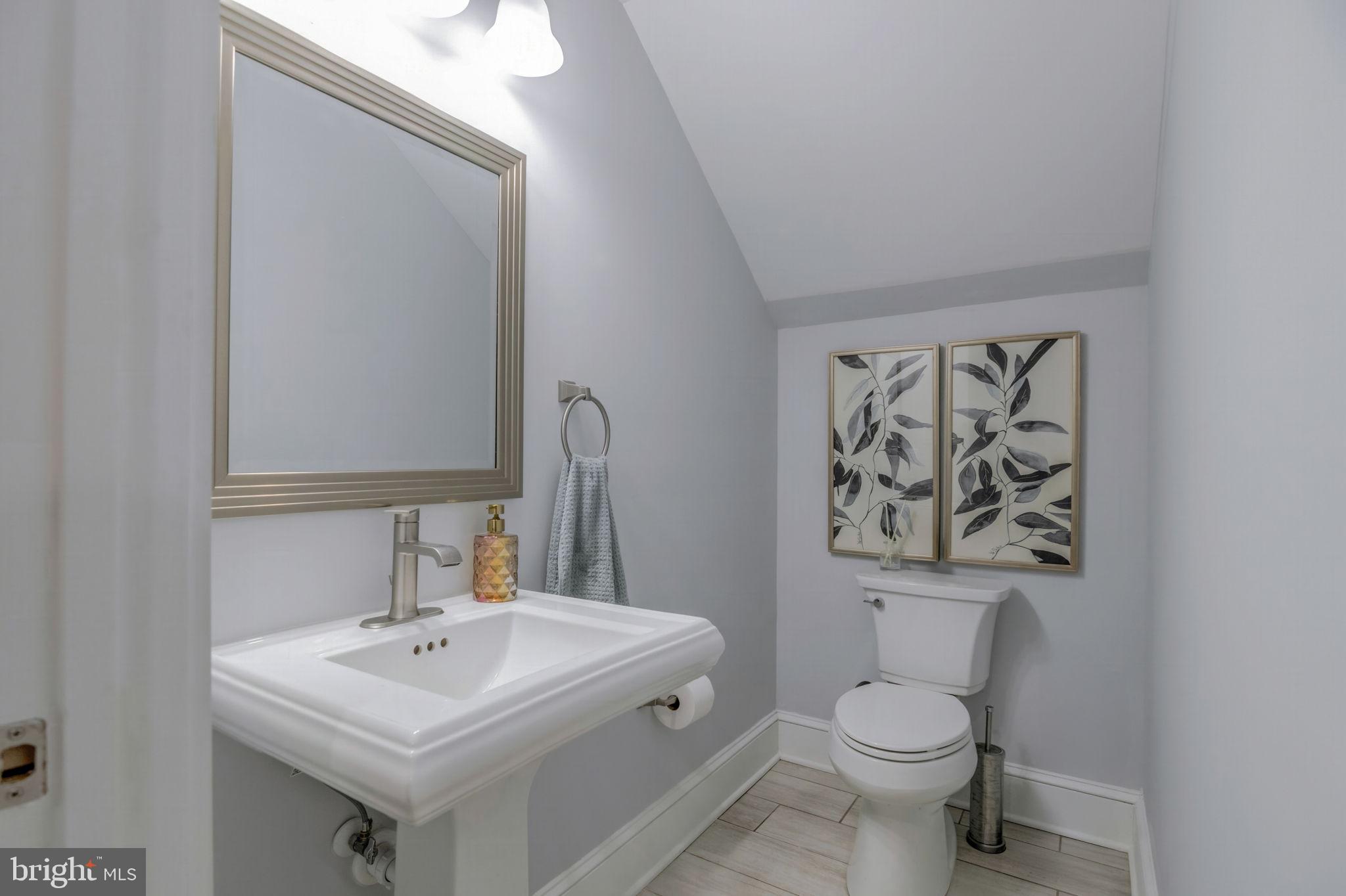 10708 WARWICK AVENUE