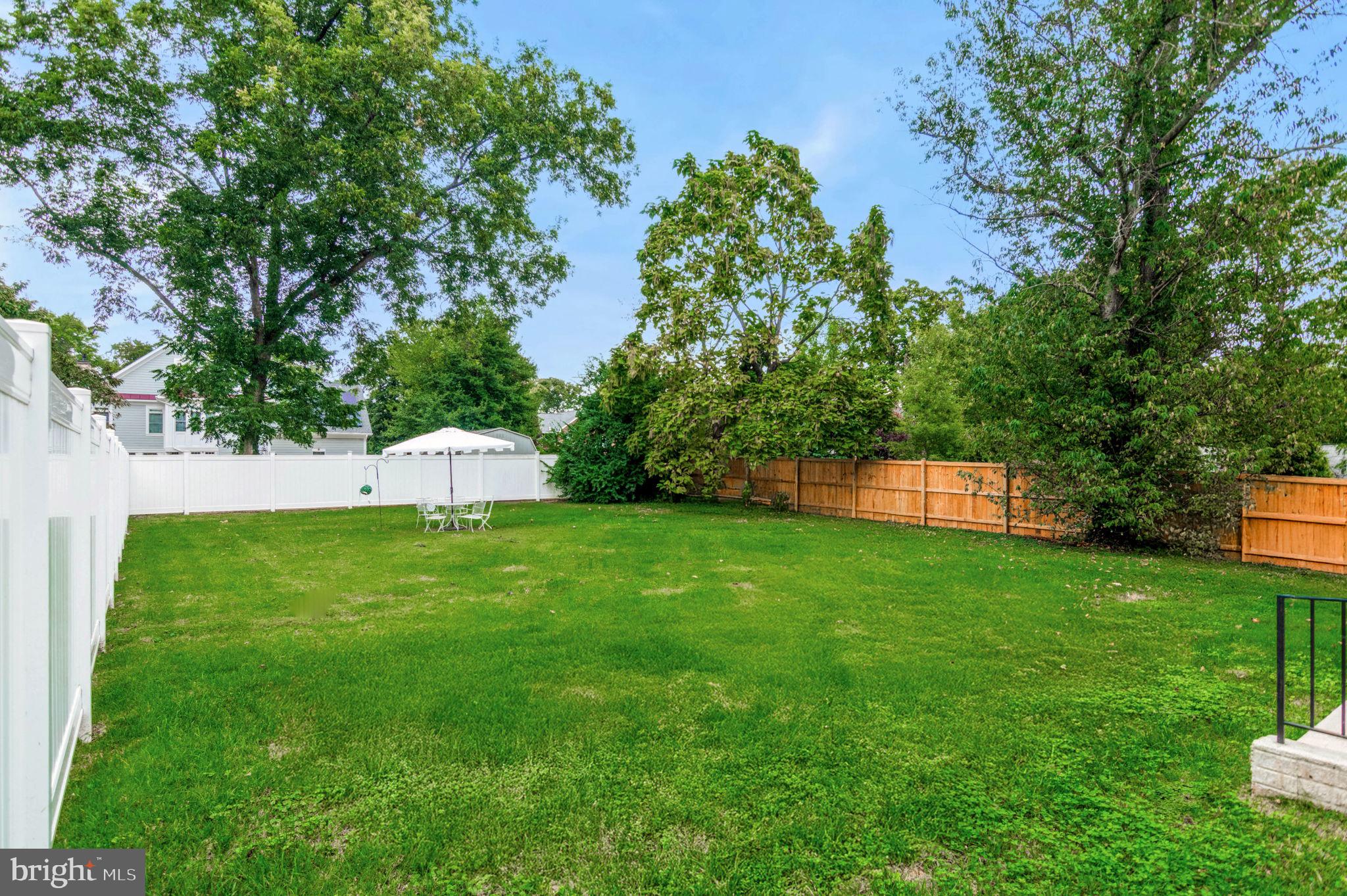 10708 WARWICK AVENUE