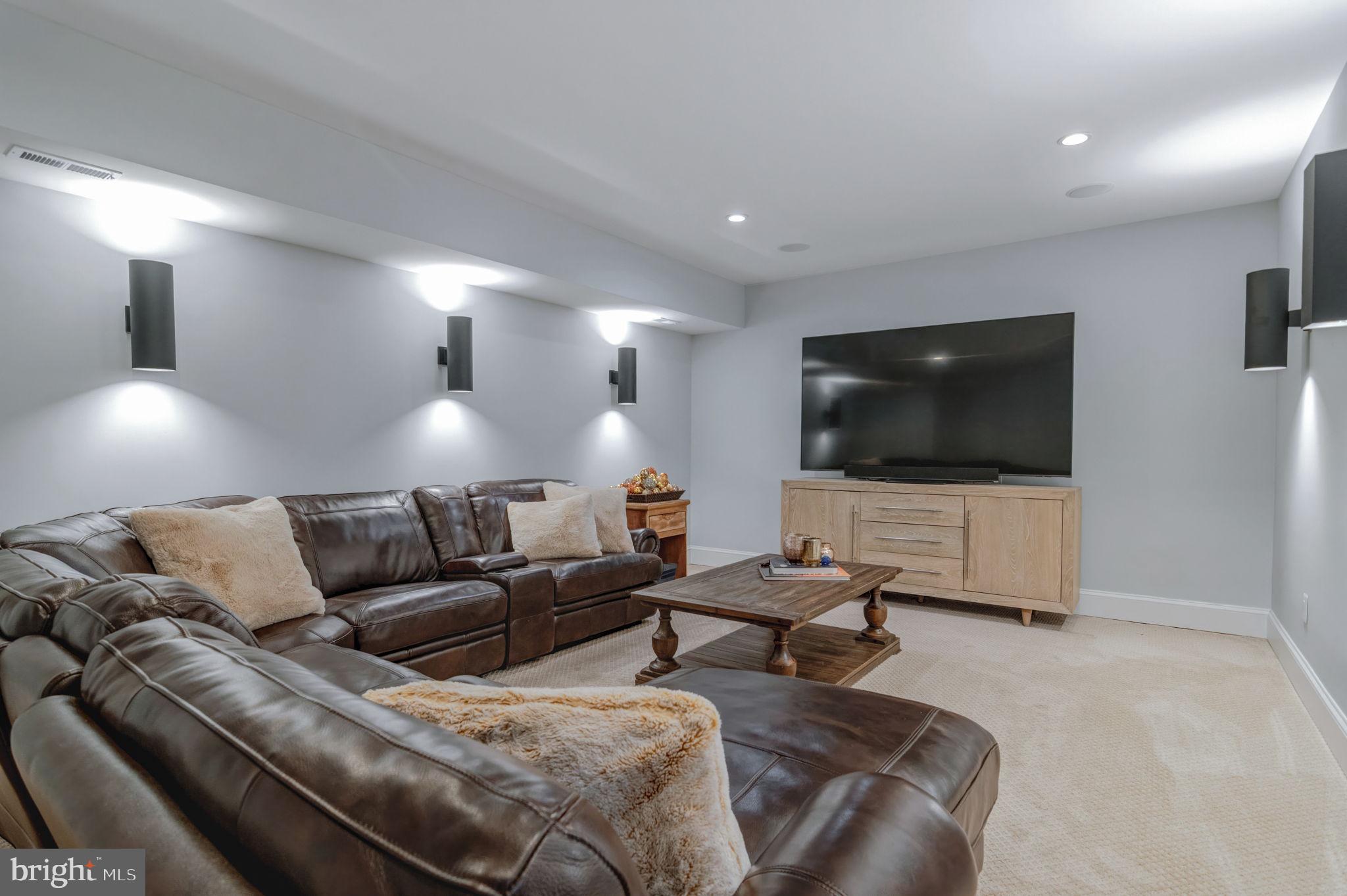 10708 WARWICK AVENUE