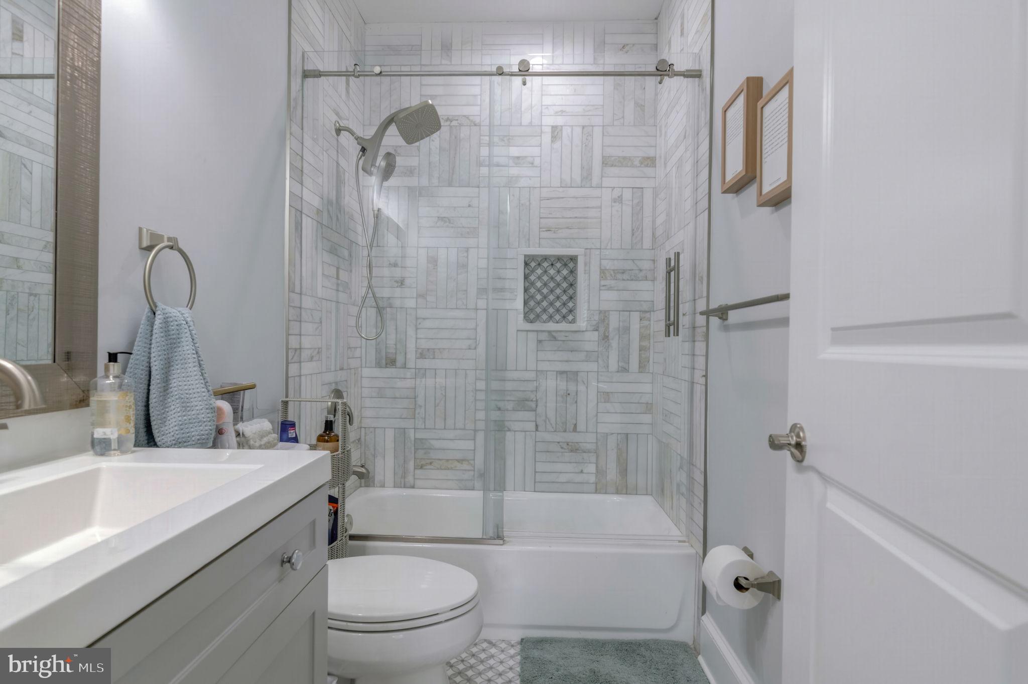 10708 WARWICK AVENUE