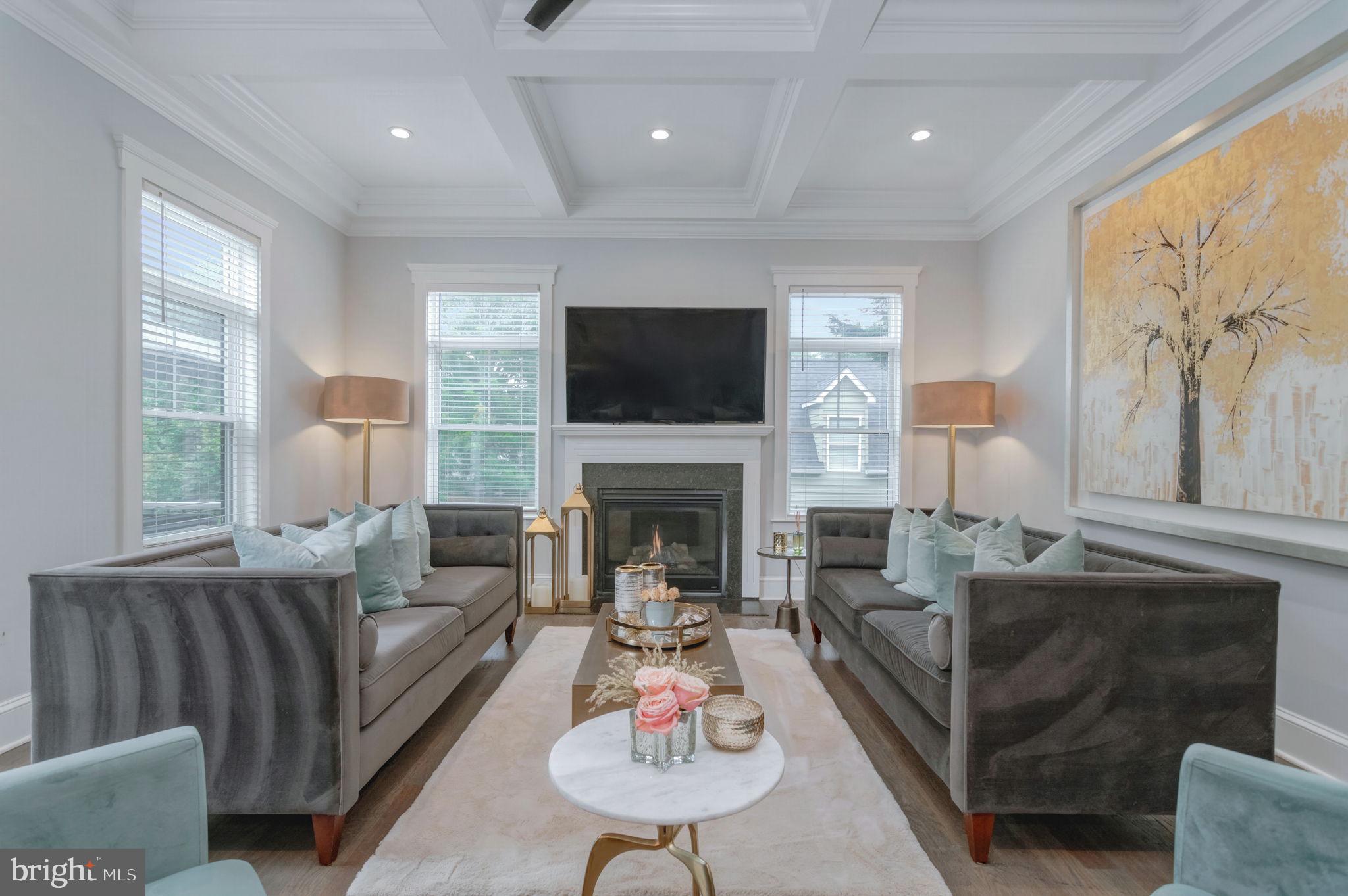 10708 WARWICK AVENUE